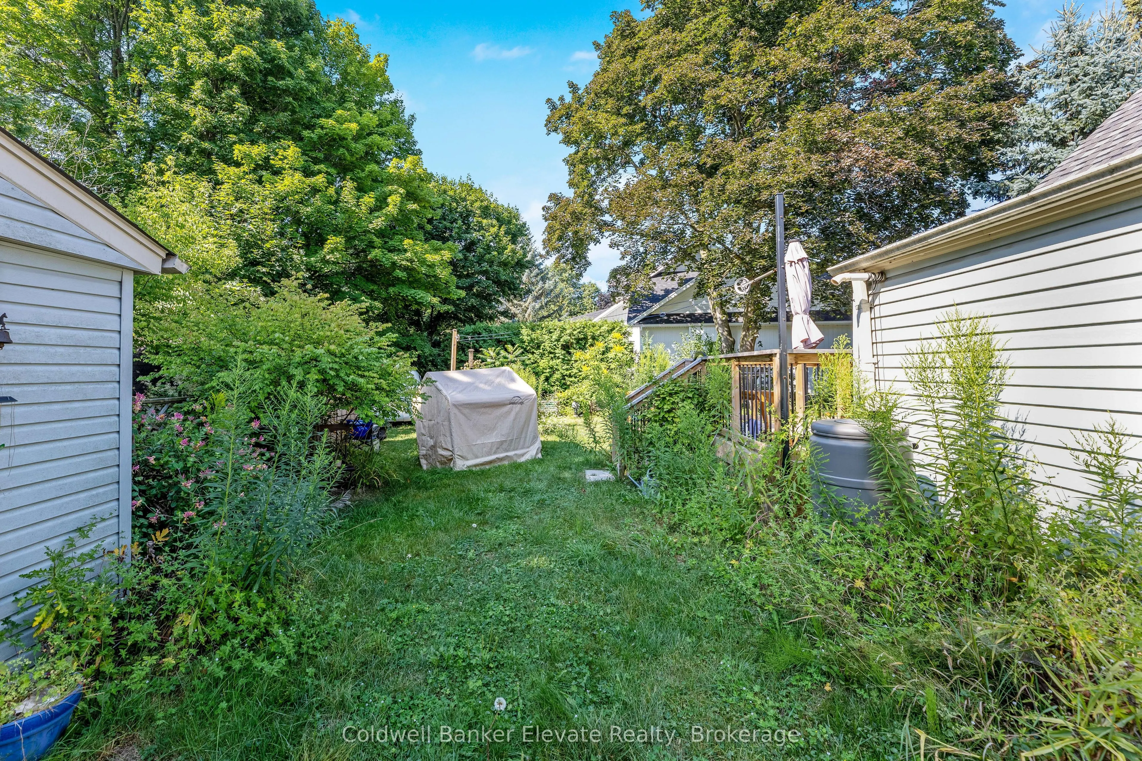 12 Churchill Crescent