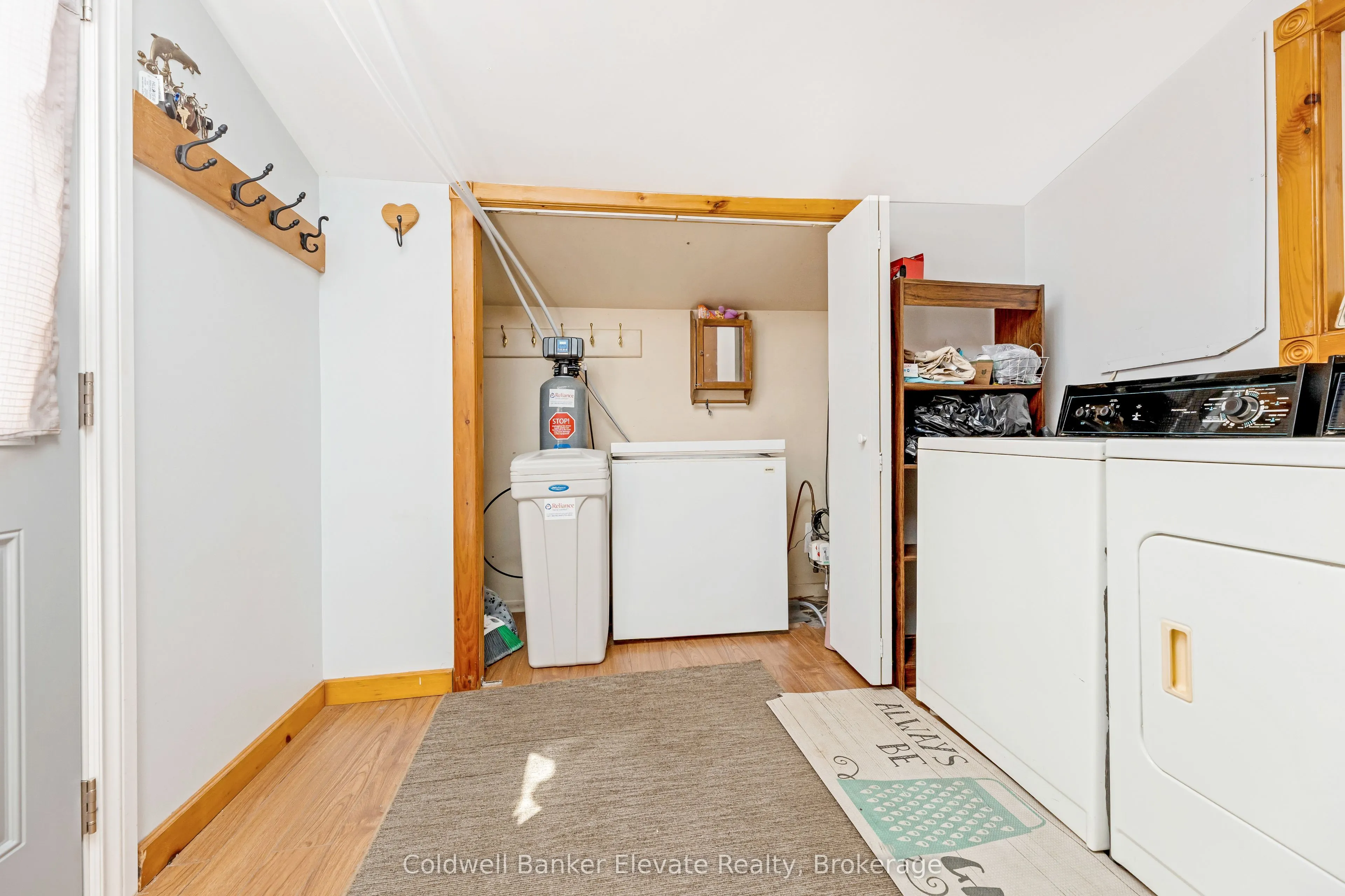 12 Churchill Crescent