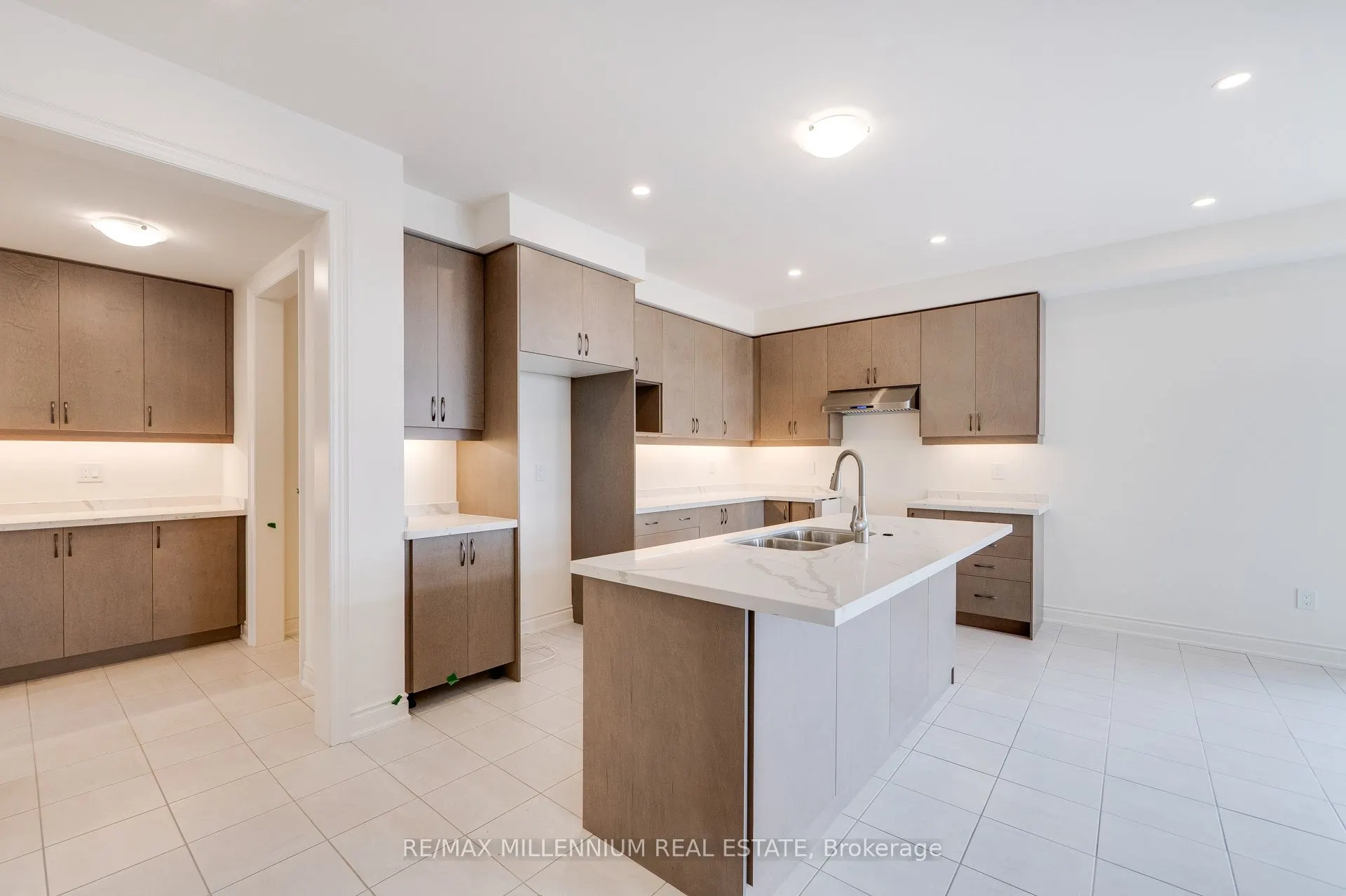 3165 Crystal Drive