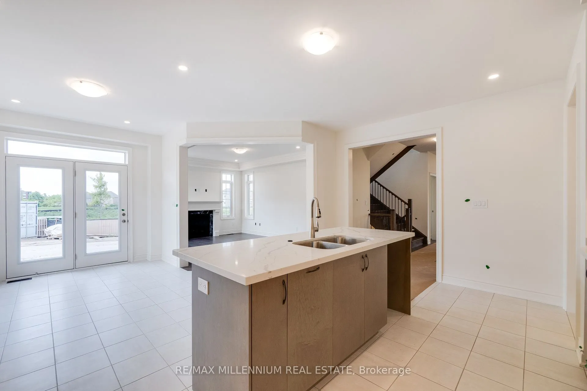 3165 Crystal Drive