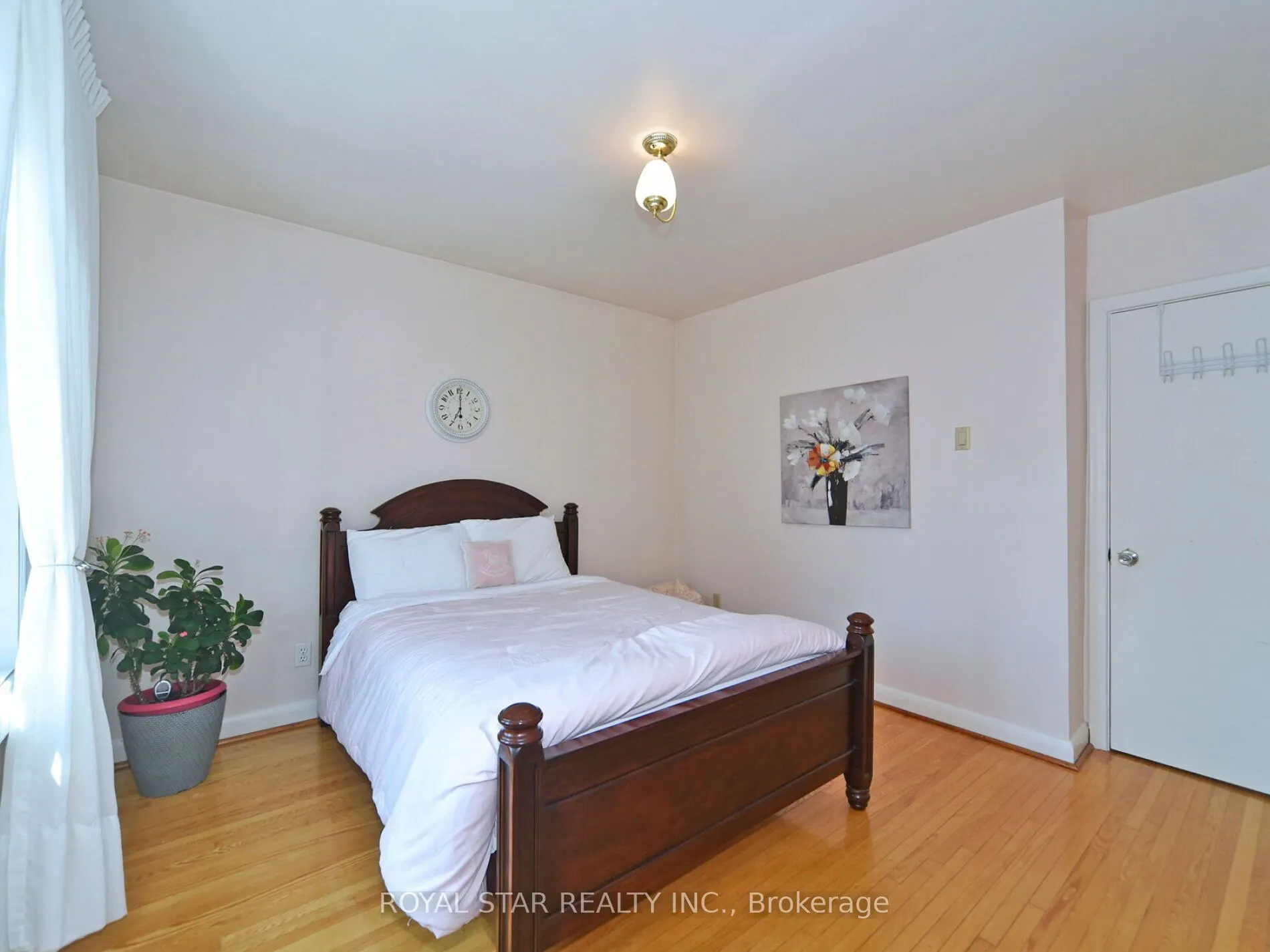 25 Diana Drive