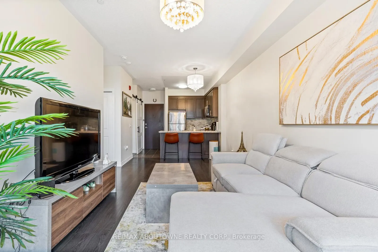 216 Oak Park Boulevard, #312