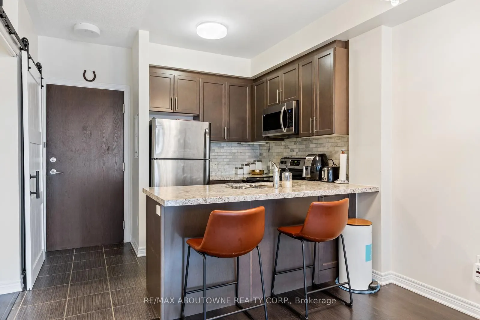 216 Oak Park Boulevard, #312