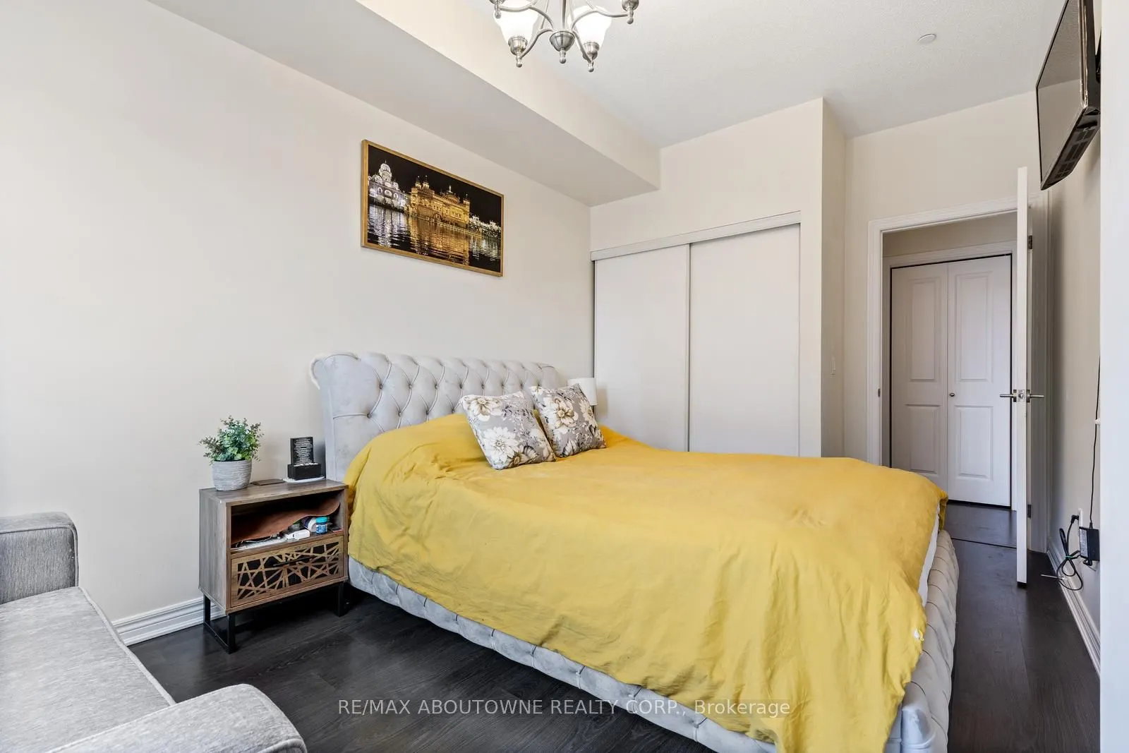 216 Oak Park Boulevard, #312