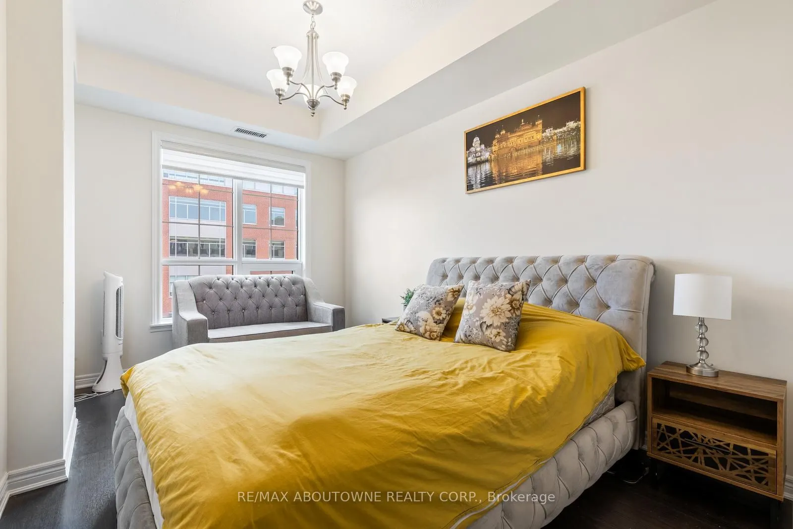 216 Oak Park Boulevard, #312