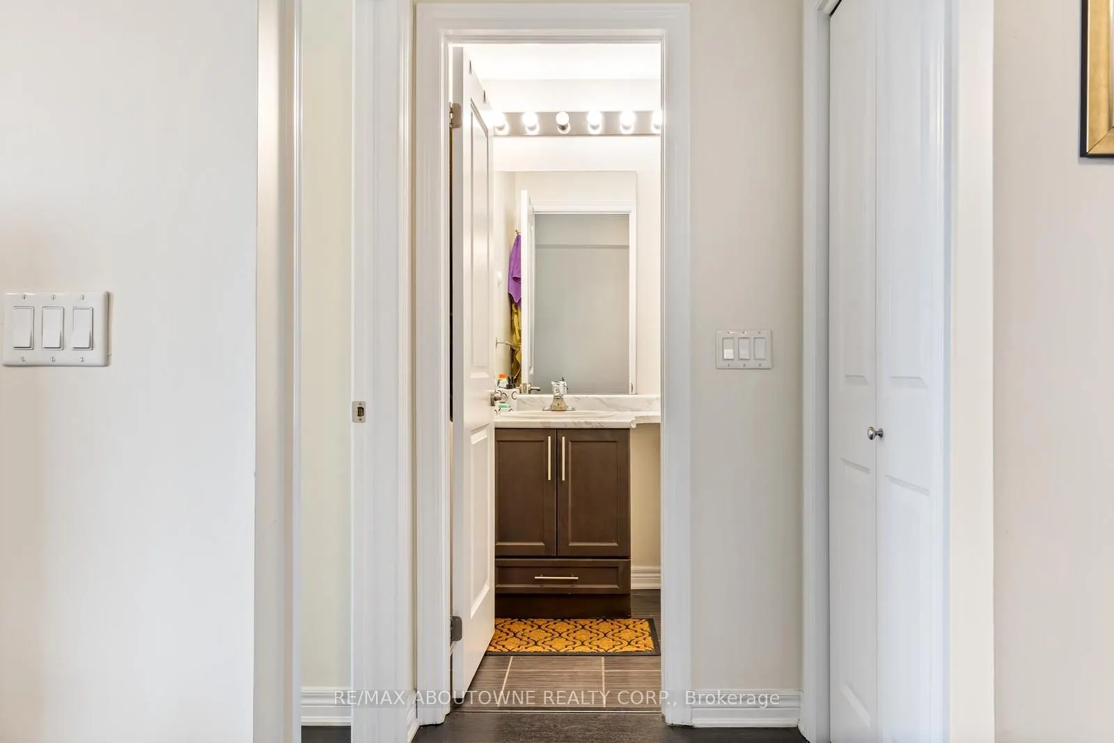 216 Oak Park Boulevard, #312