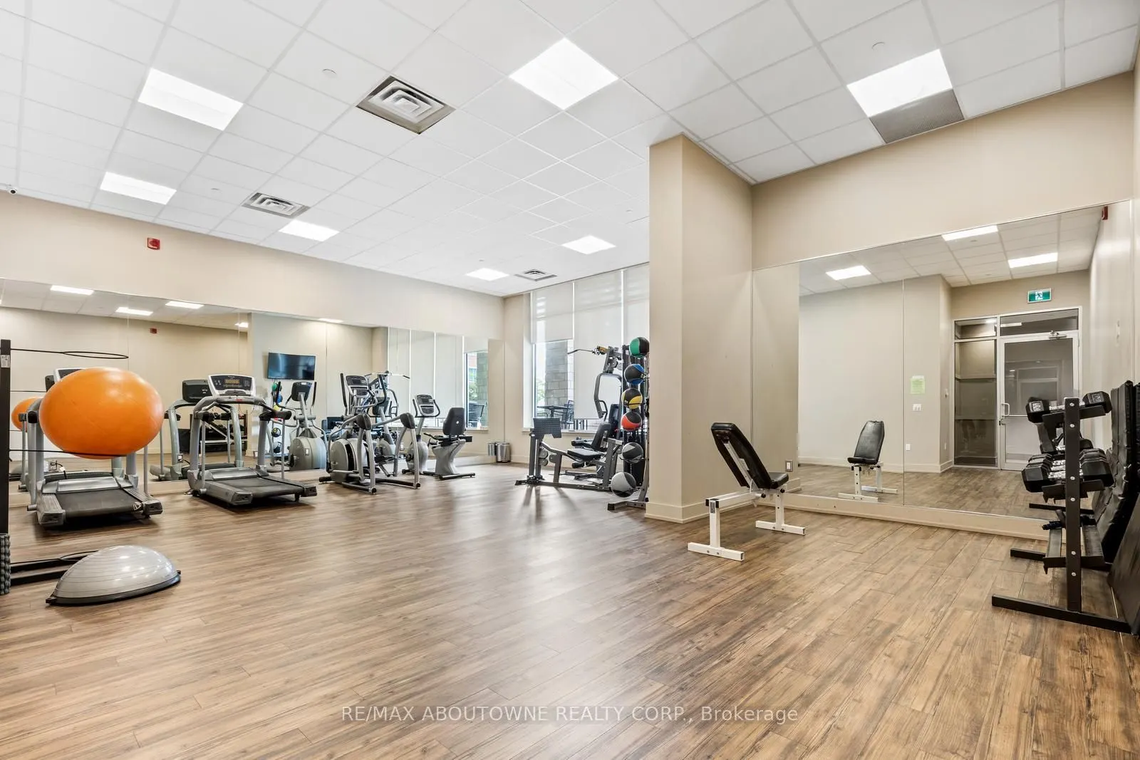 216 Oak Park Boulevard, #312