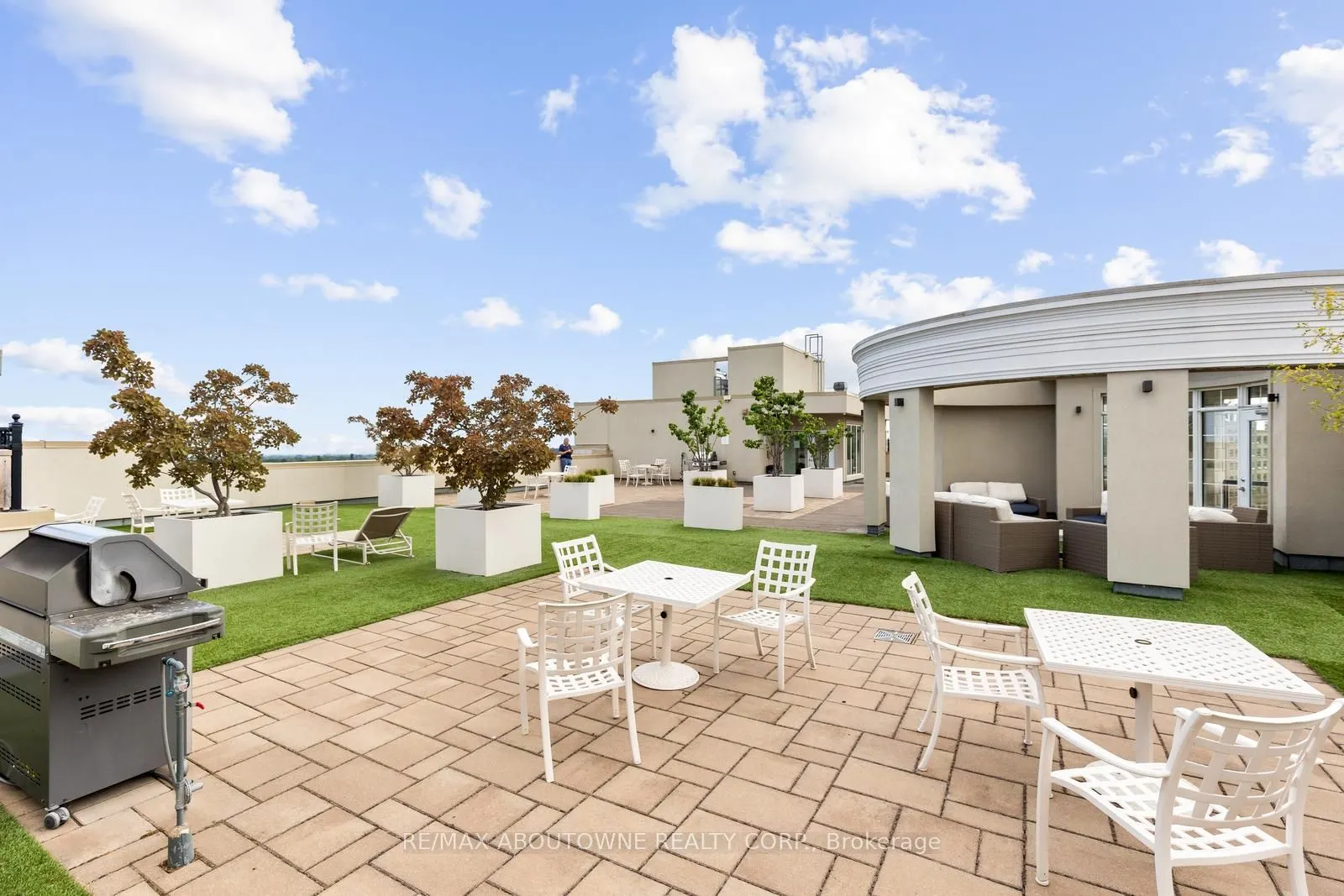 216 Oak Park Boulevard, #312