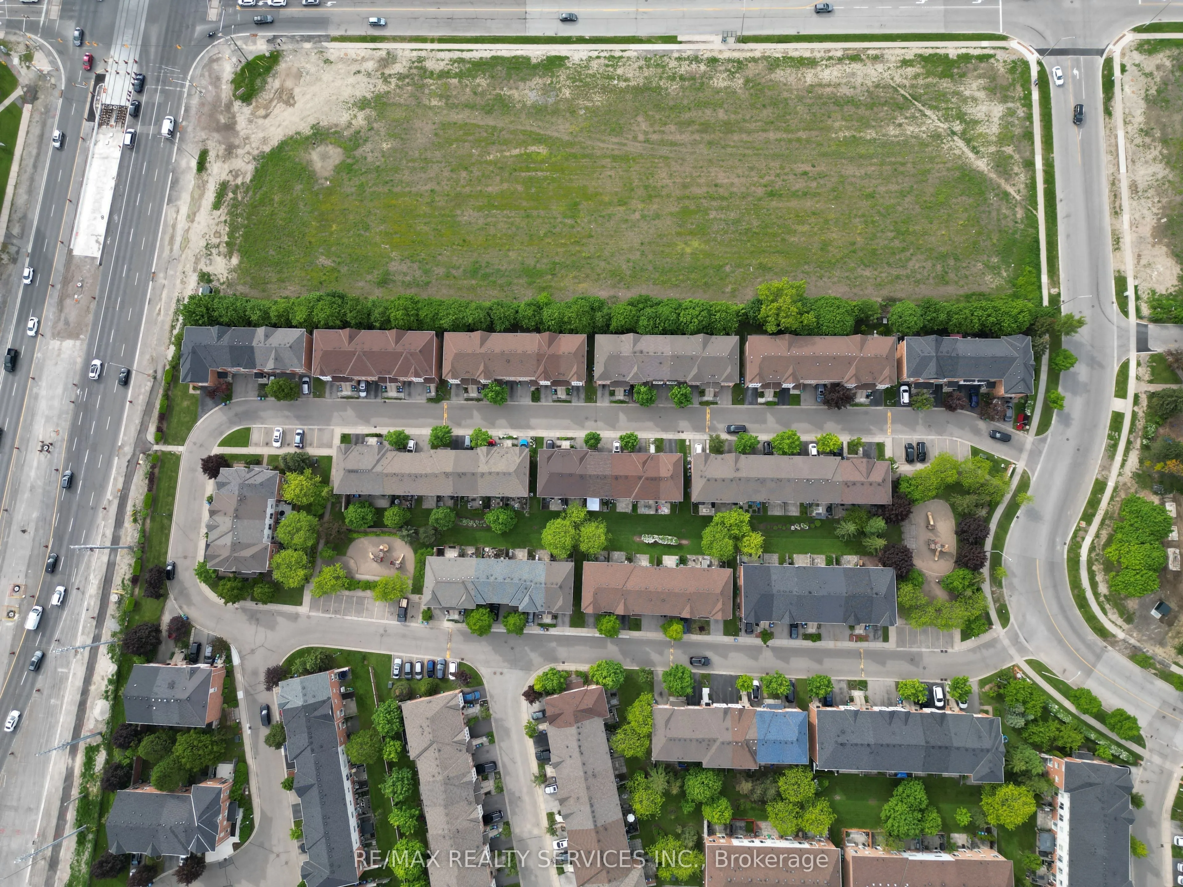80 Acorn Place, #28