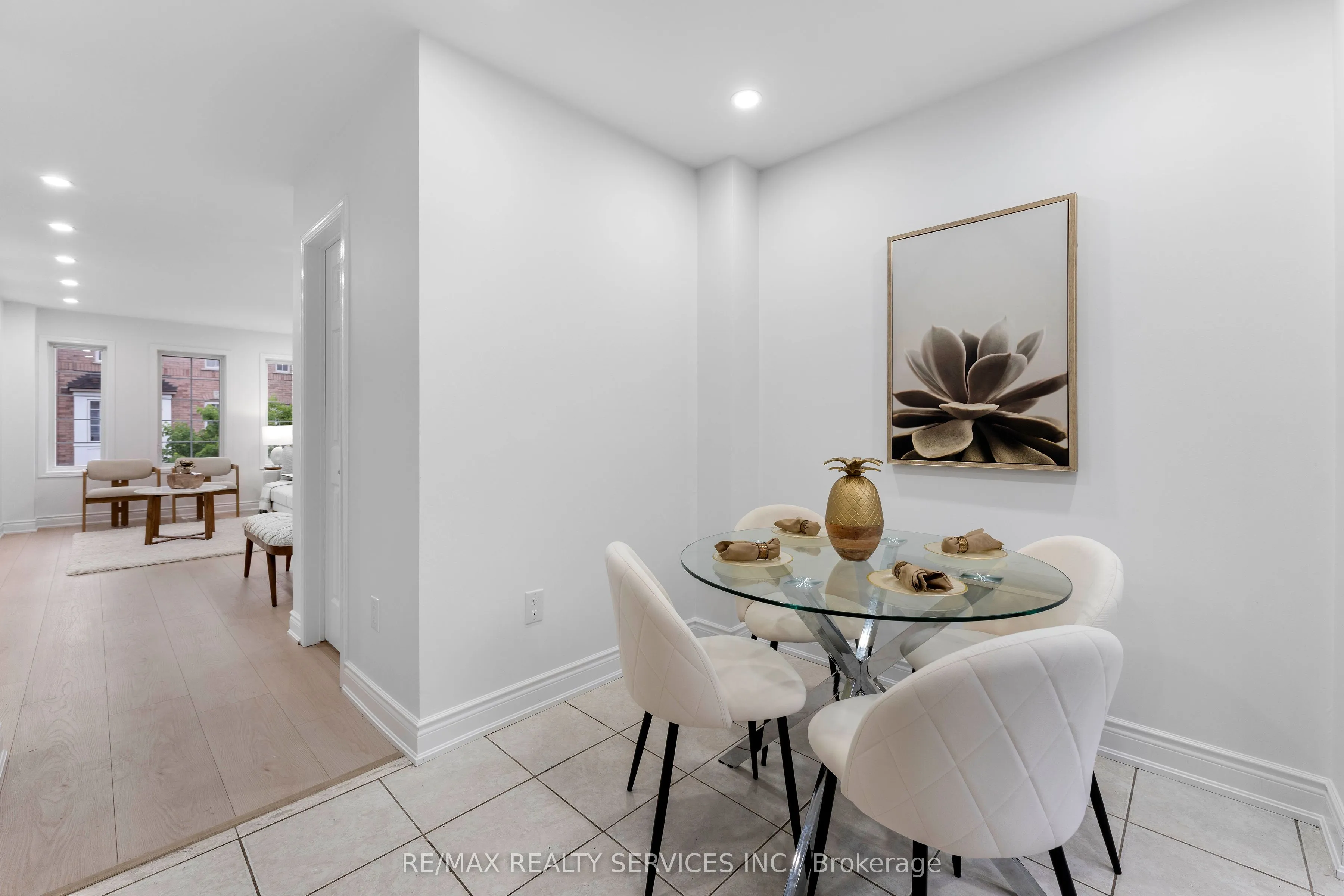 80 Acorn Place, #28
