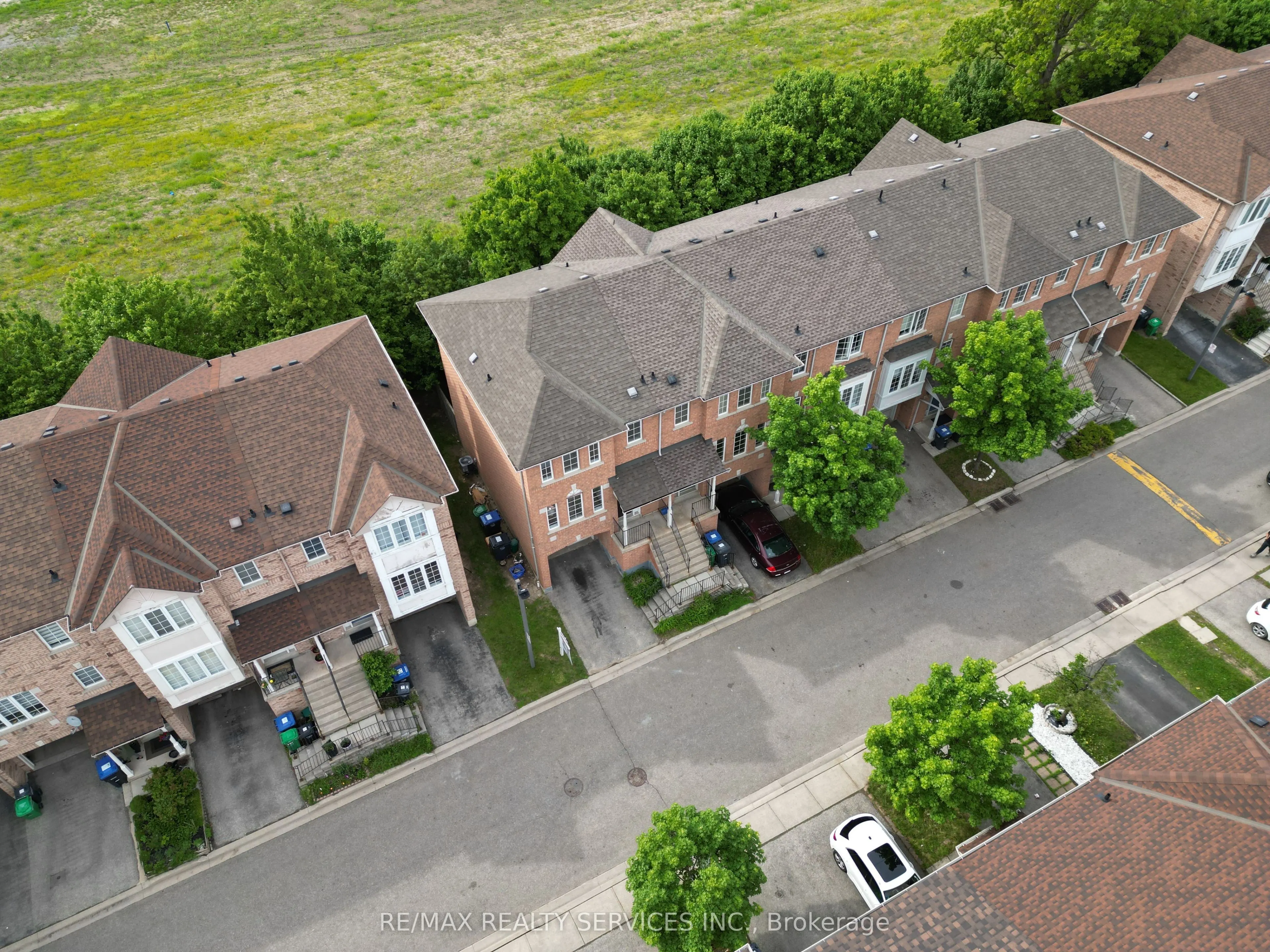 80 Acorn Place, #28