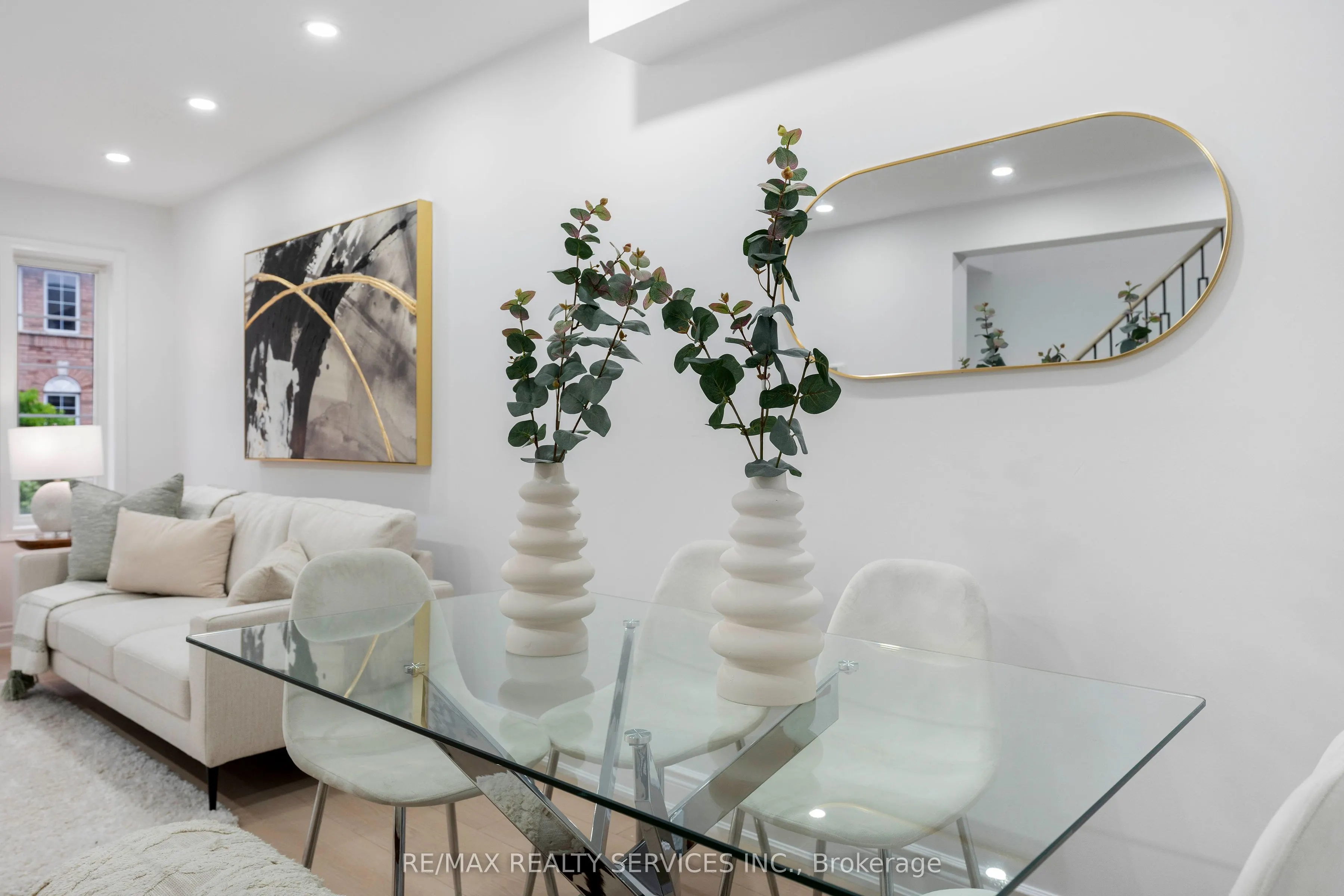 80 Acorn Place, #28