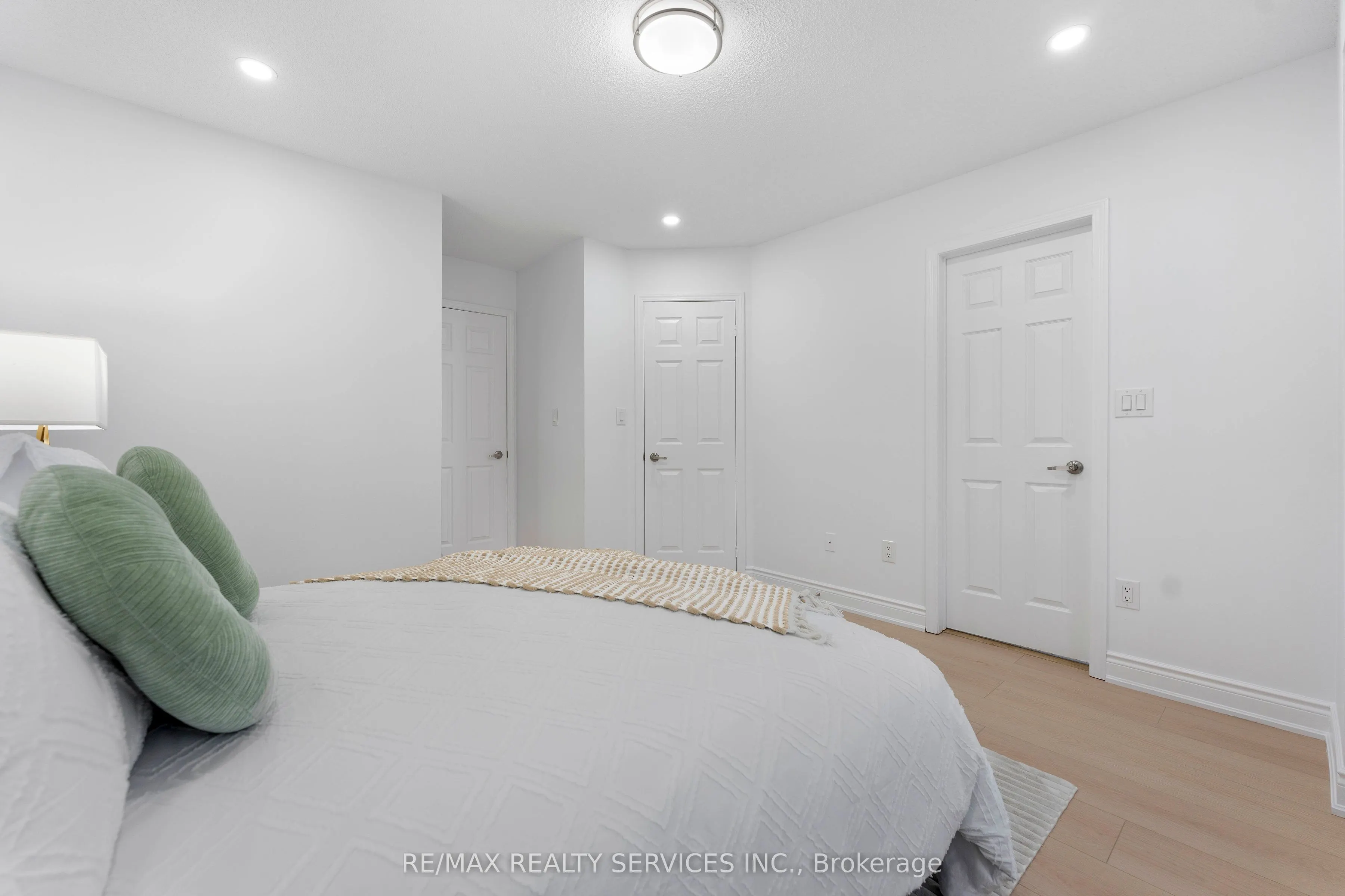 80 Acorn Place, #28