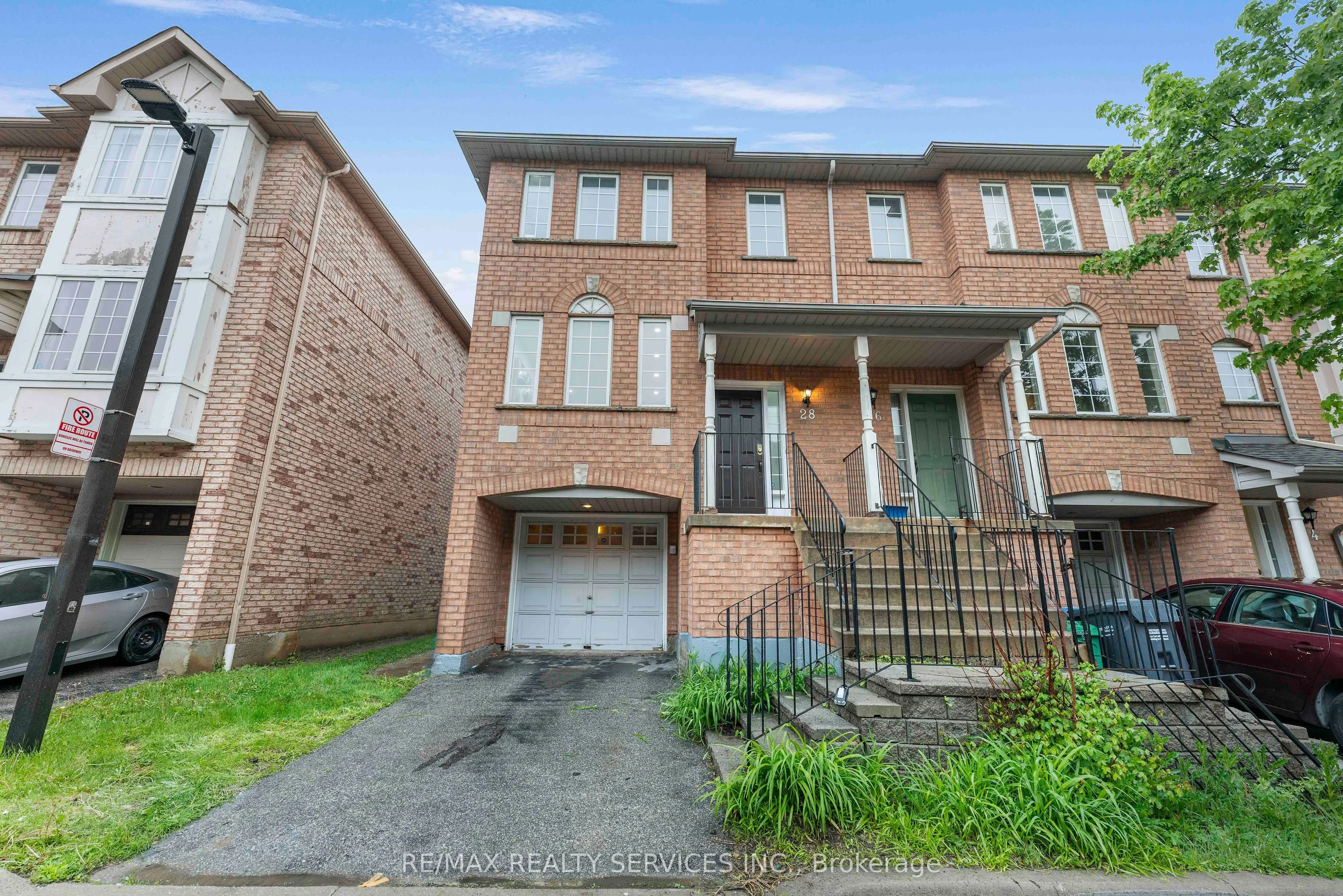 80 Acorn Place, #28