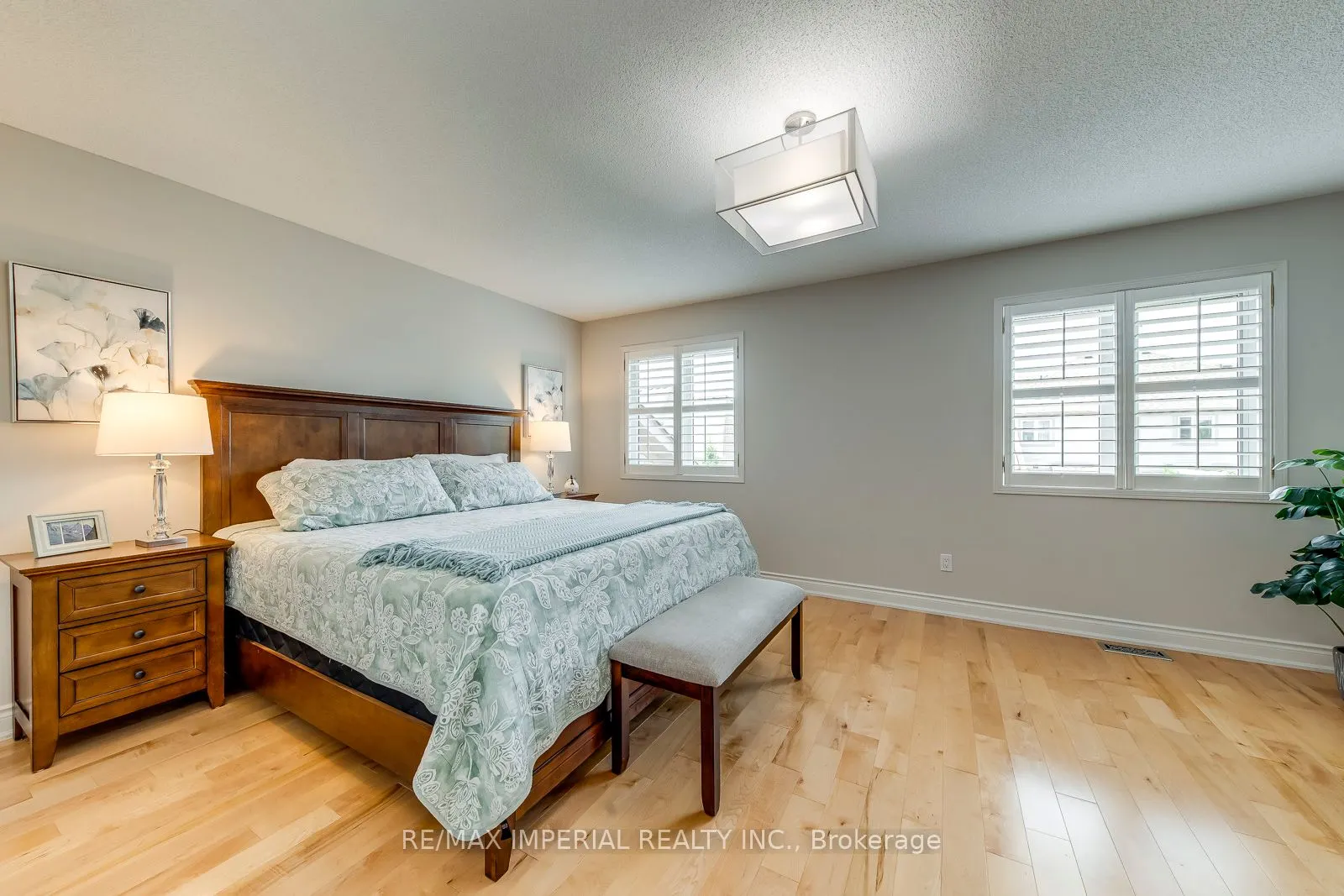 2182 Oakpoint Road