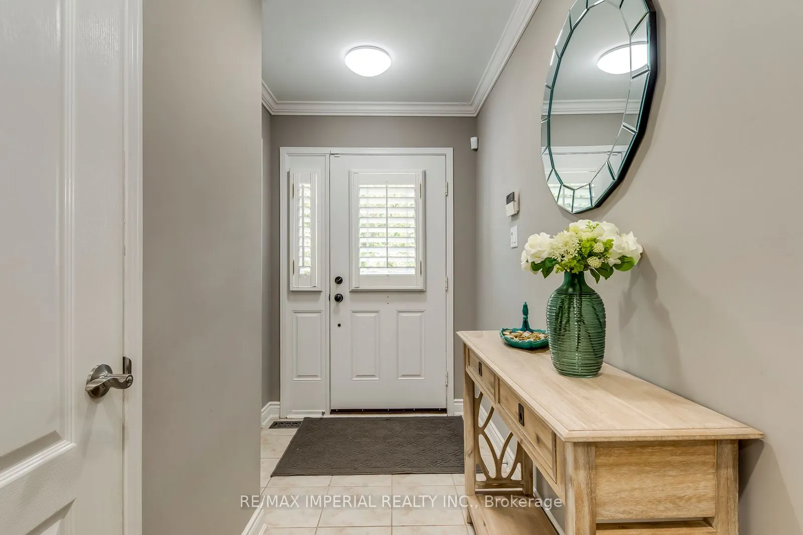 2182 Oakpoint Road