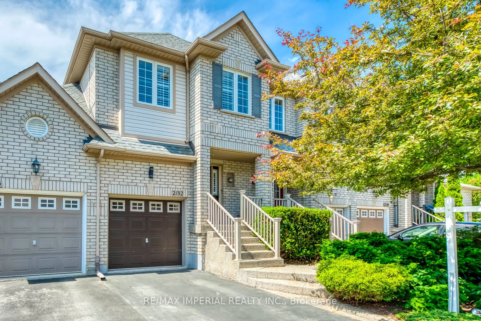 2182 Oakpoint Road
