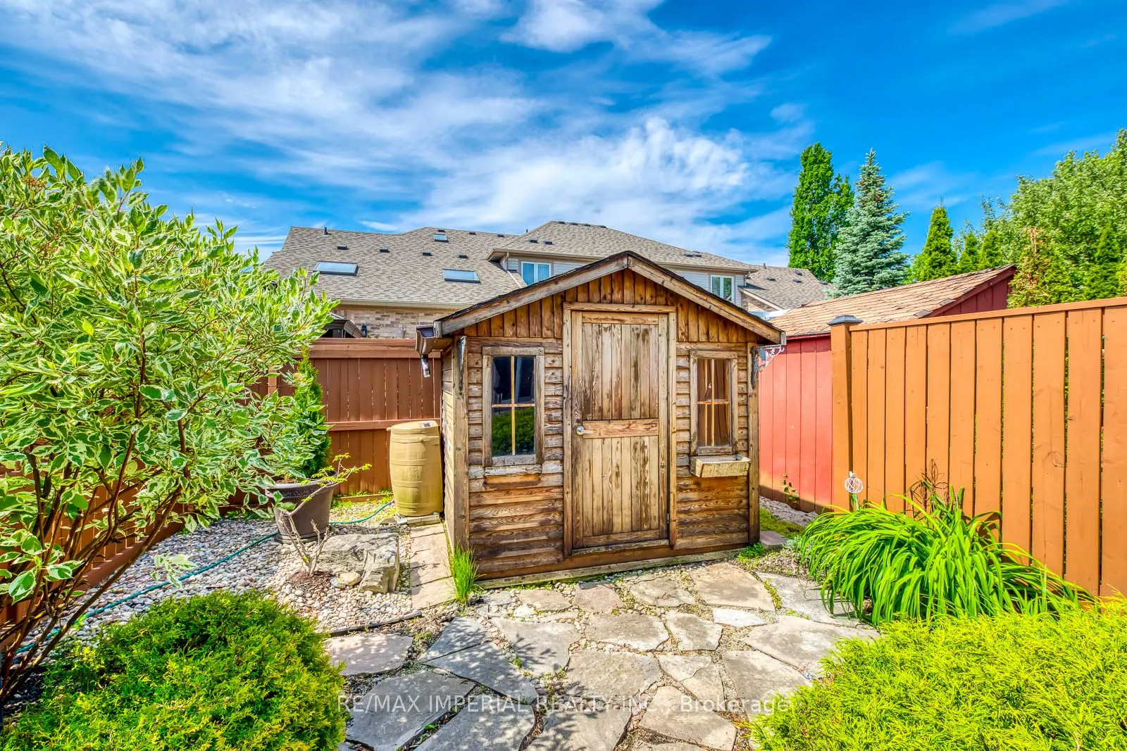 2182 Oakpoint Road