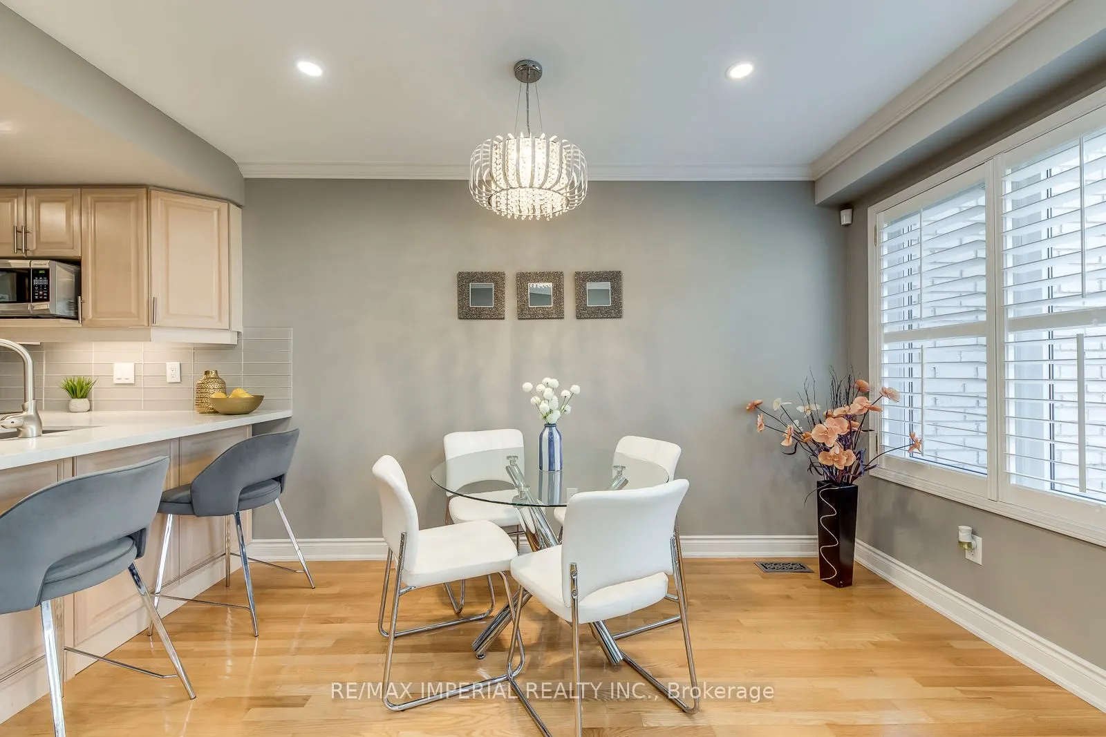 2182 Oakpoint Road