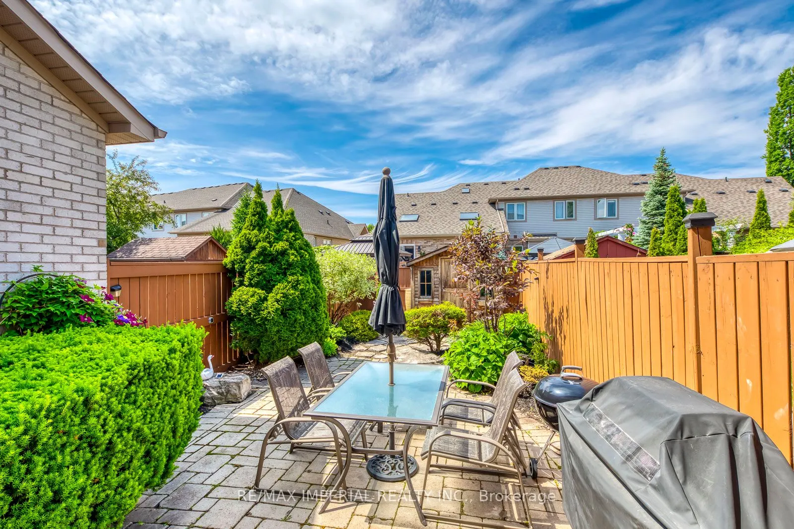 2182 Oakpoint Road