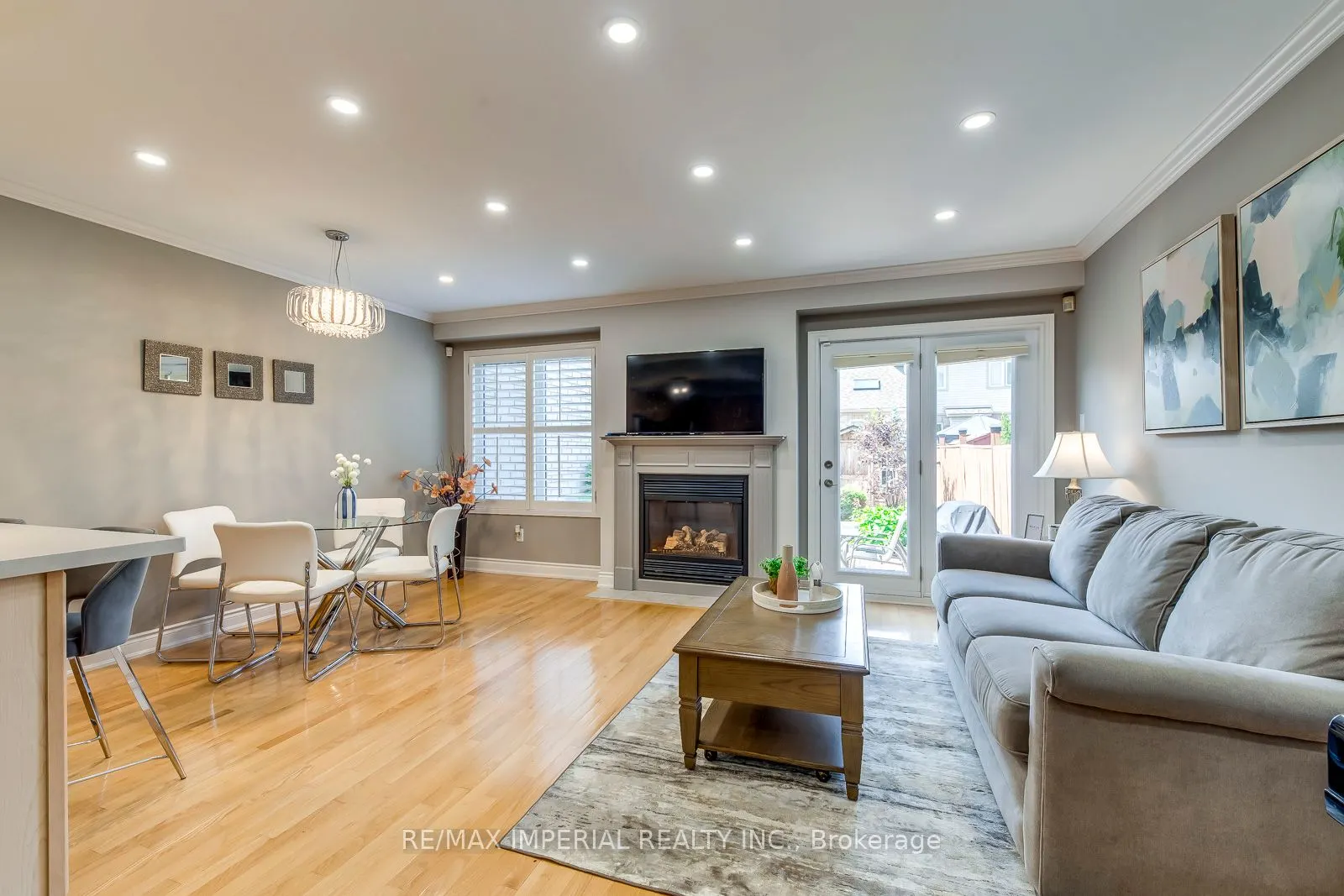 2182 Oakpoint Road