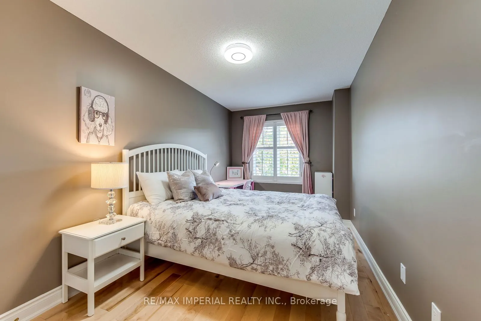 2182 Oakpoint Road