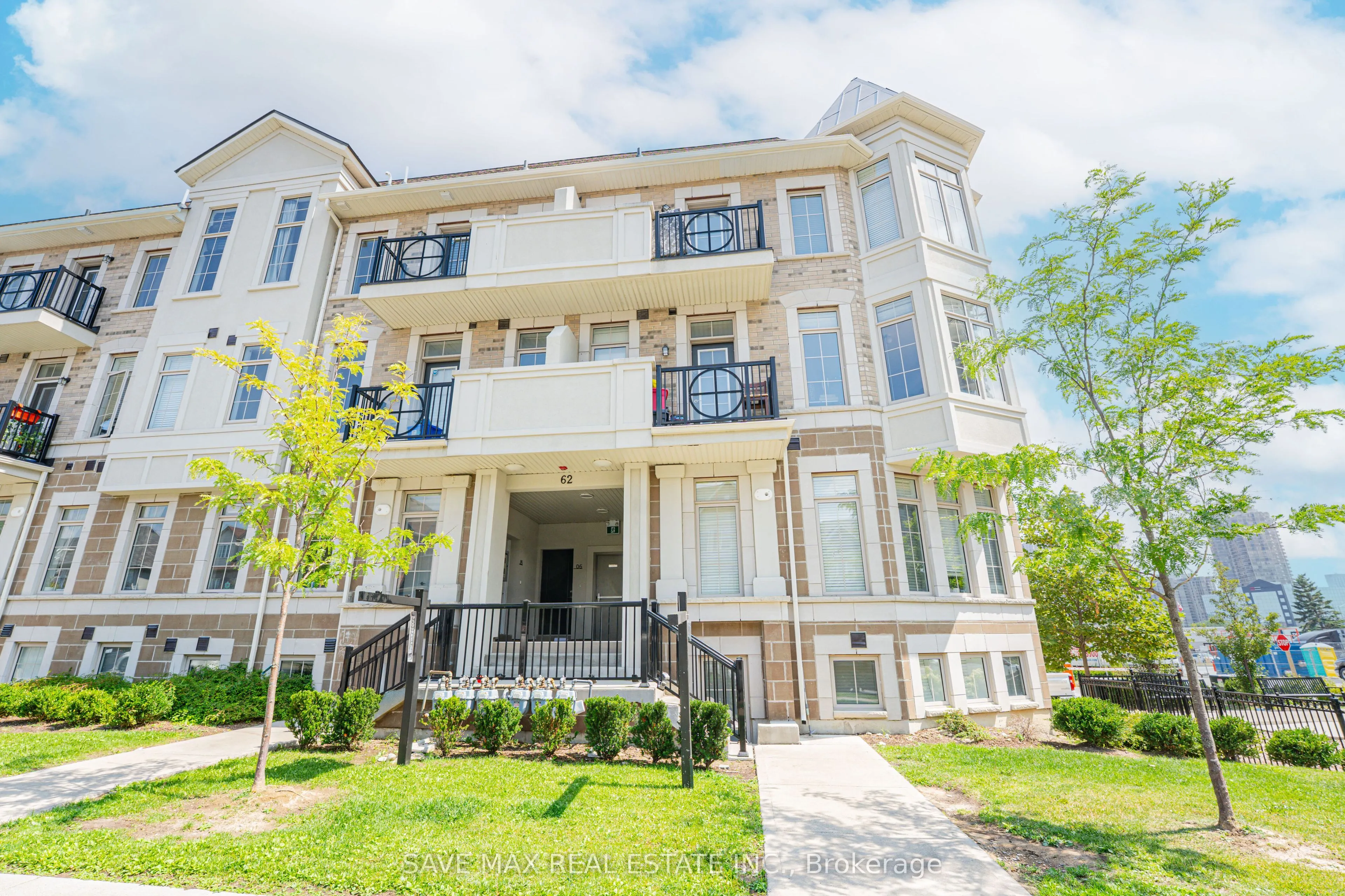62 Preston Meadow Avenue, #2