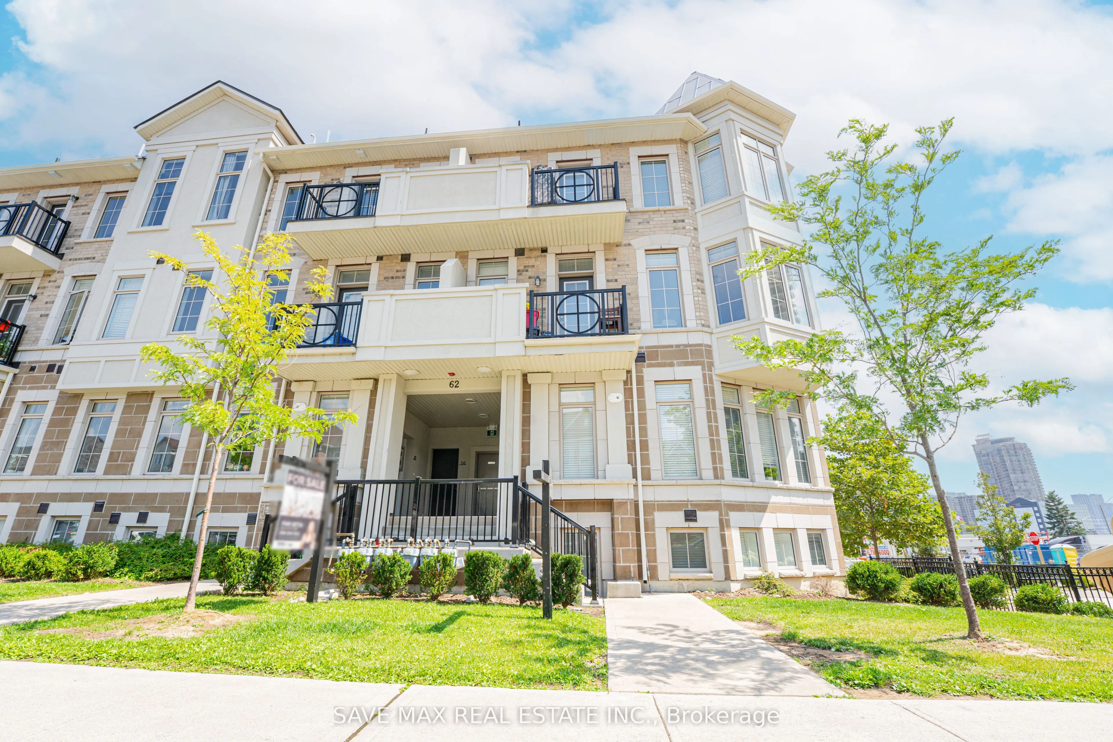 62 Preston Meadow Avenue, #2