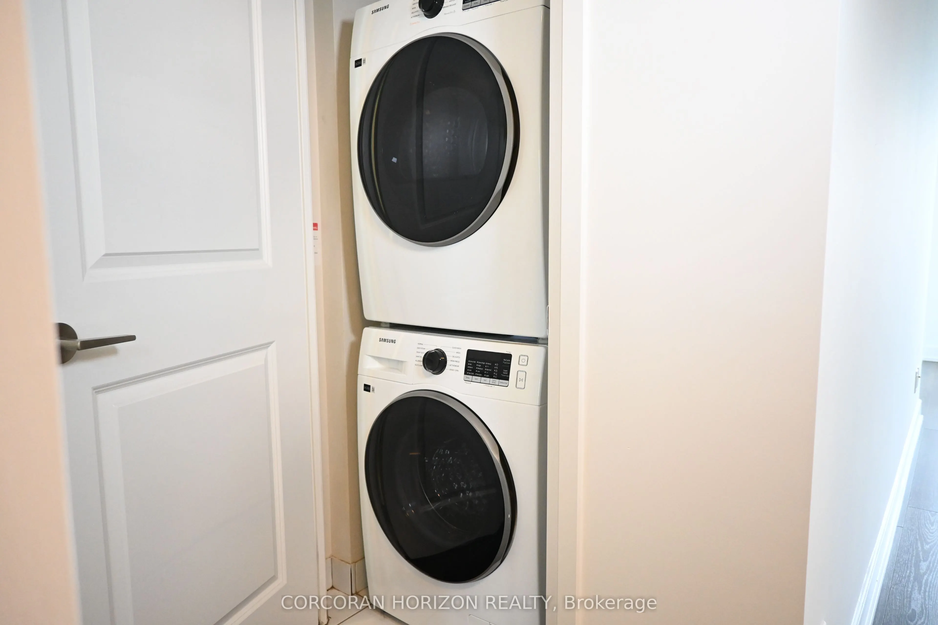 2 Eva Road, #2028