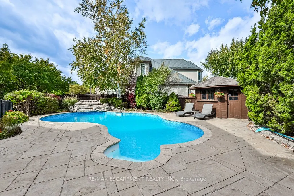 597 Hancock Way