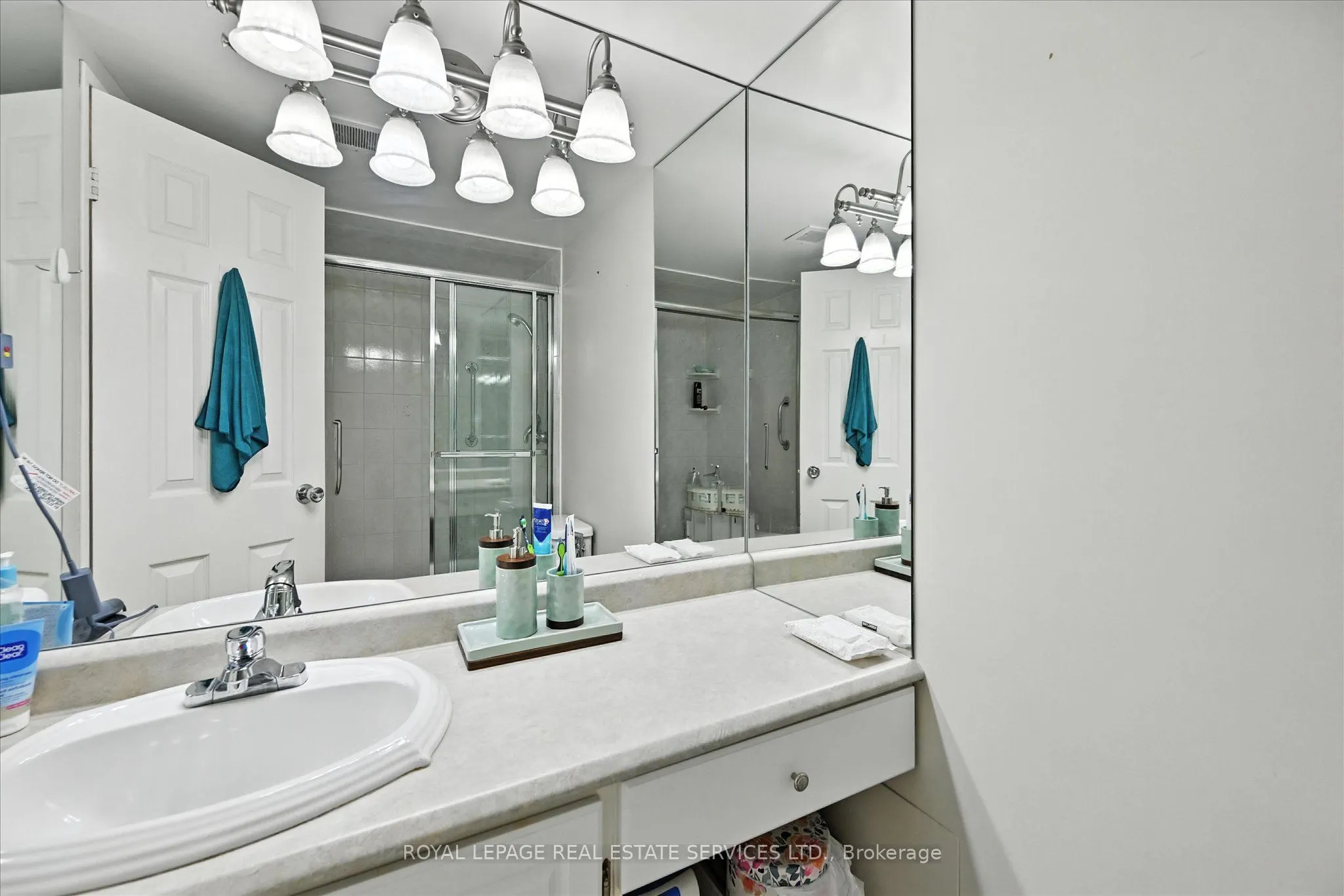 1425 Ghent Avenue, #707
