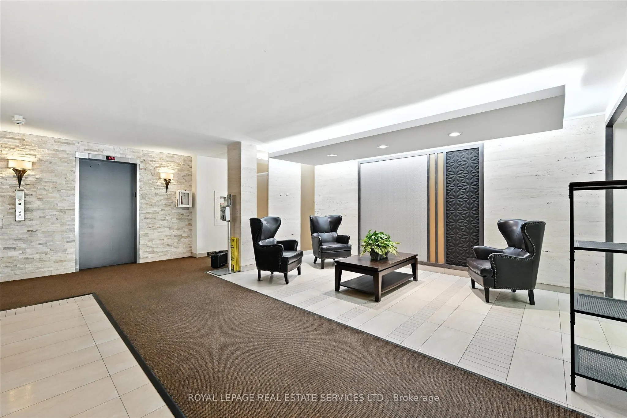 1425 Ghent Avenue, #707