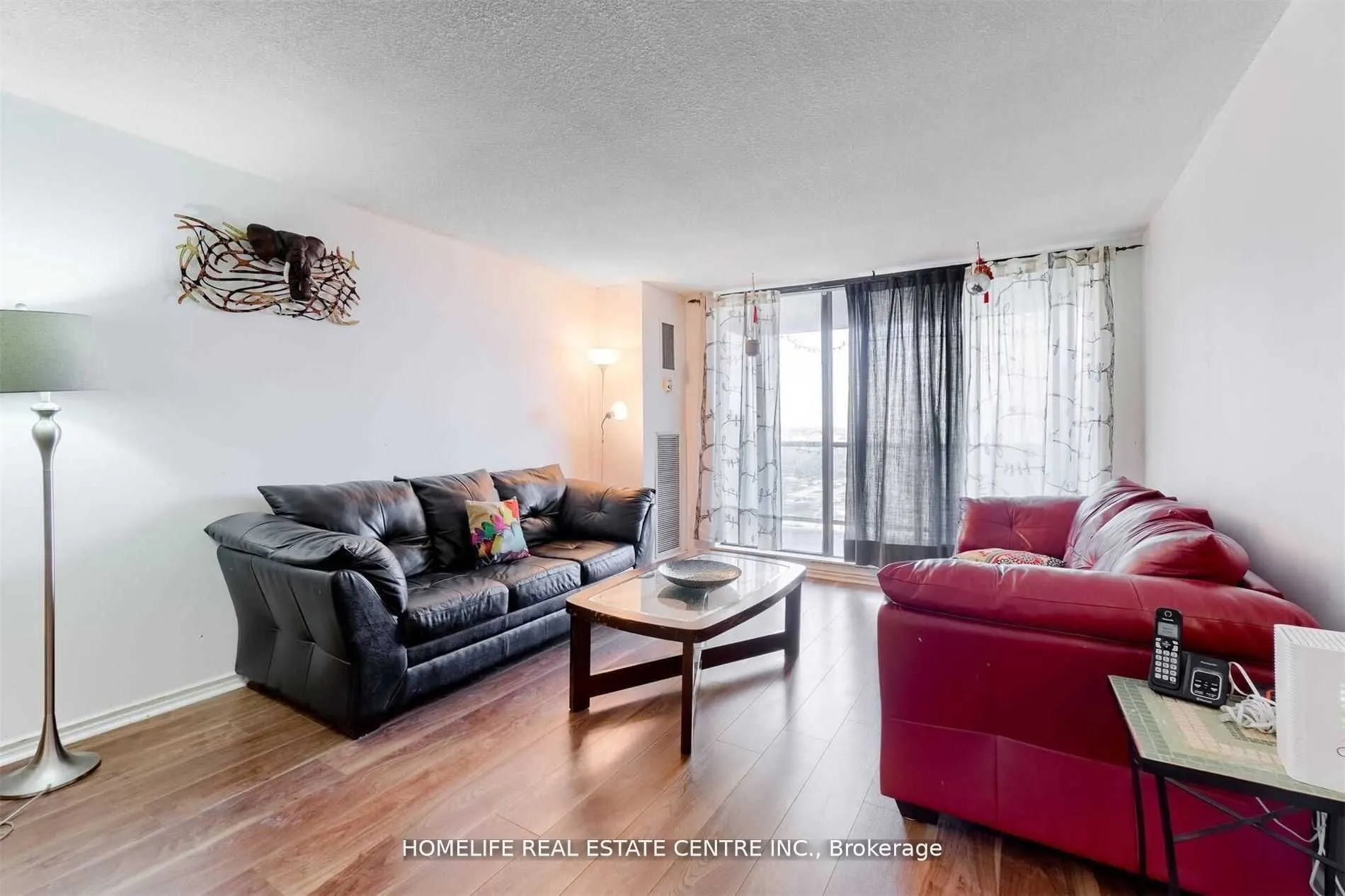 21 Knightsbridge Road, #1210