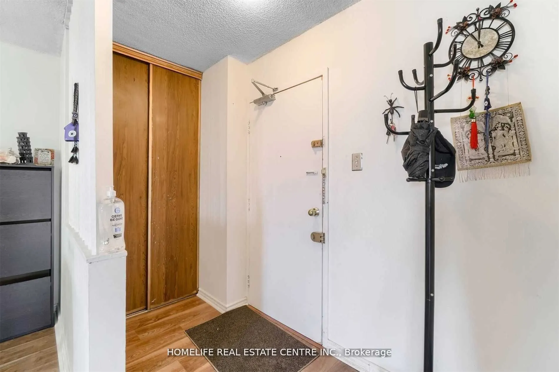 21 Knightsbridge Road, #1210