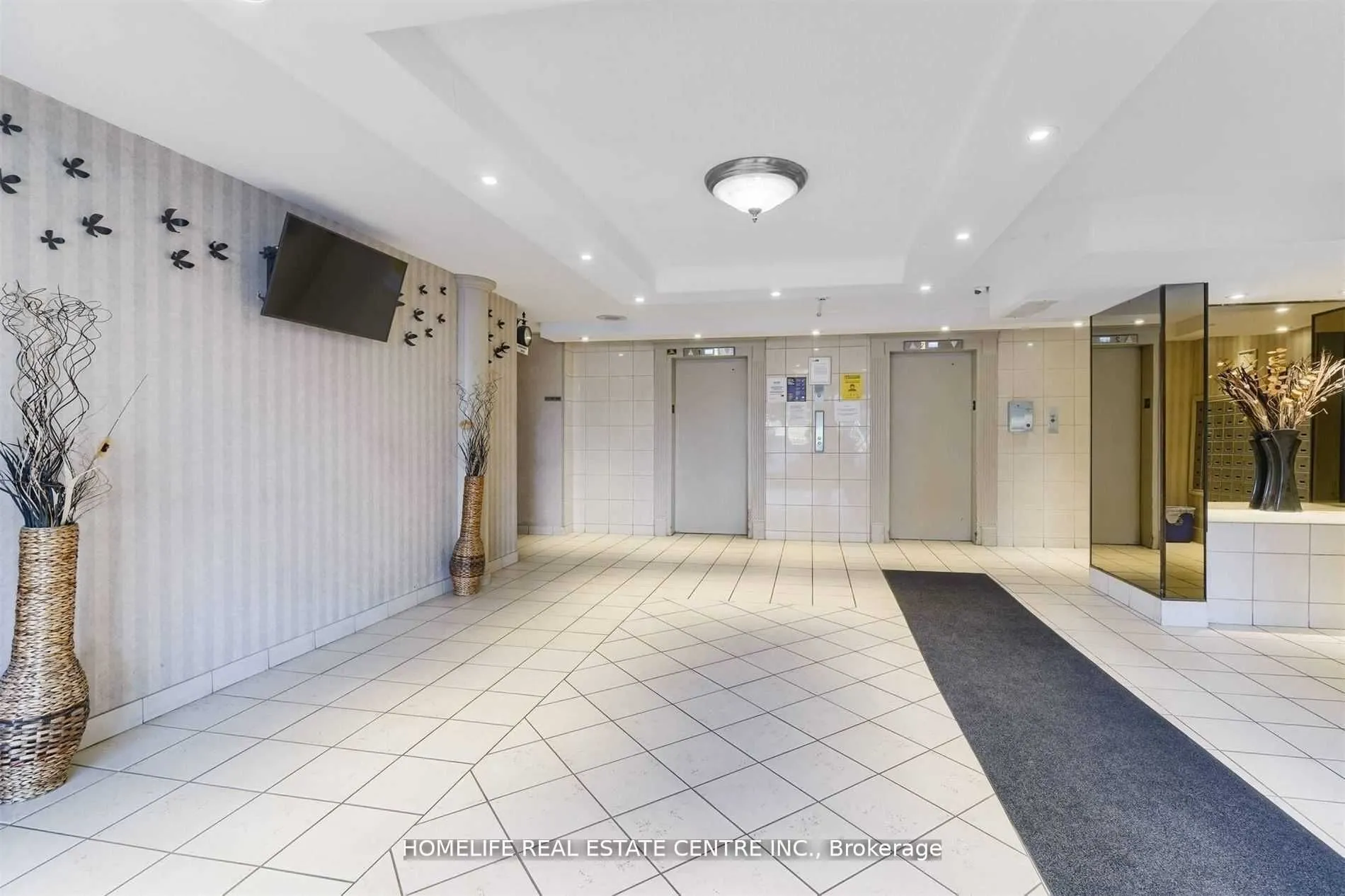 21 Knightsbridge Road, #1210