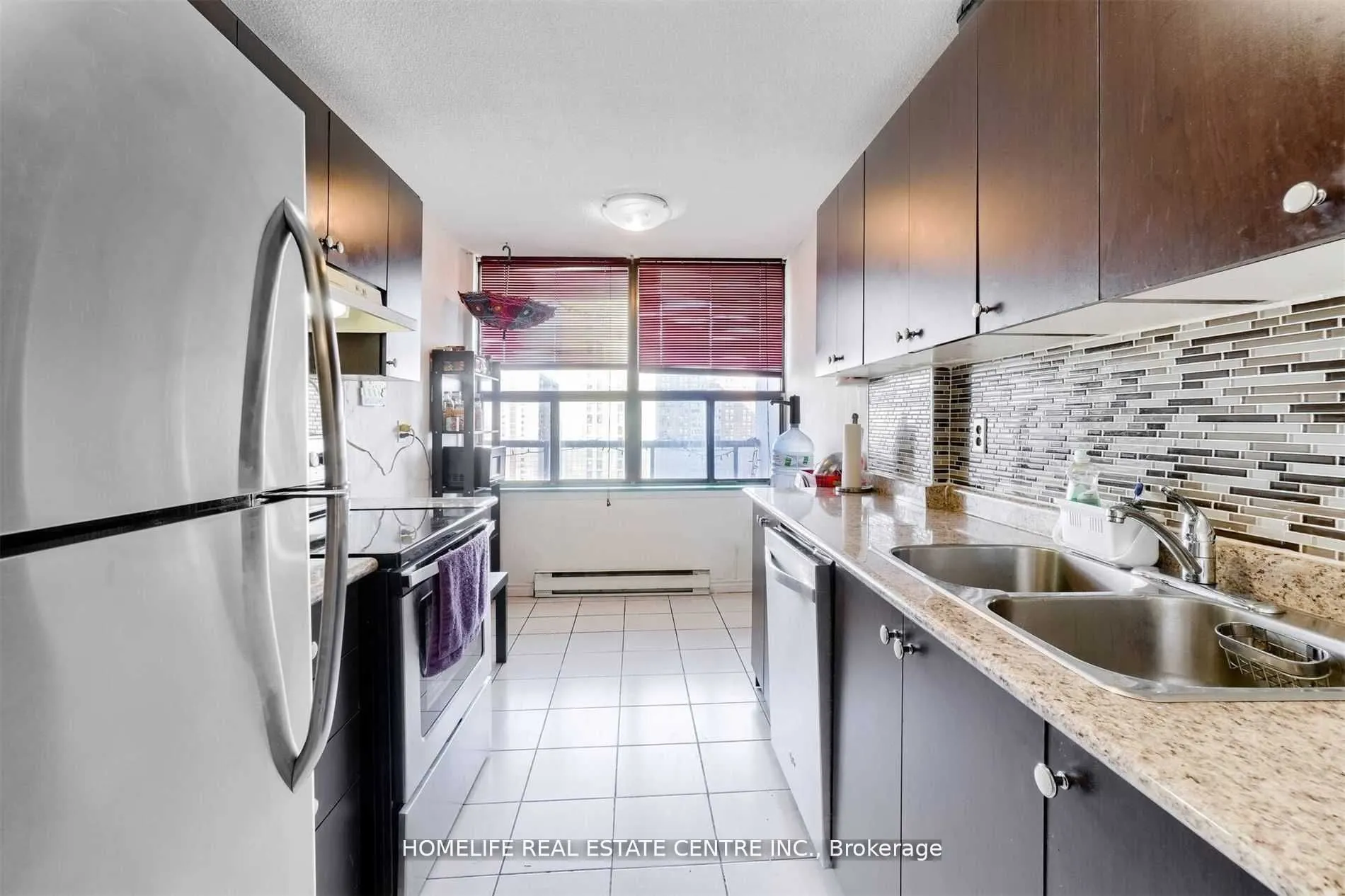 21 Knightsbridge Road, #1210