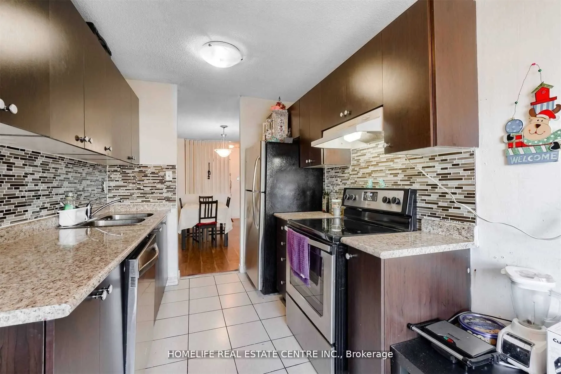 21 Knightsbridge Road, #1210