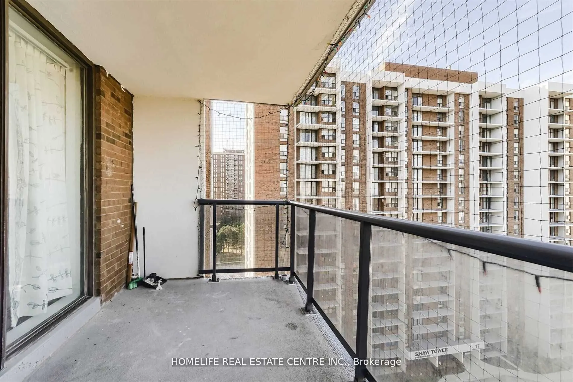 21 Knightsbridge Road, #1210