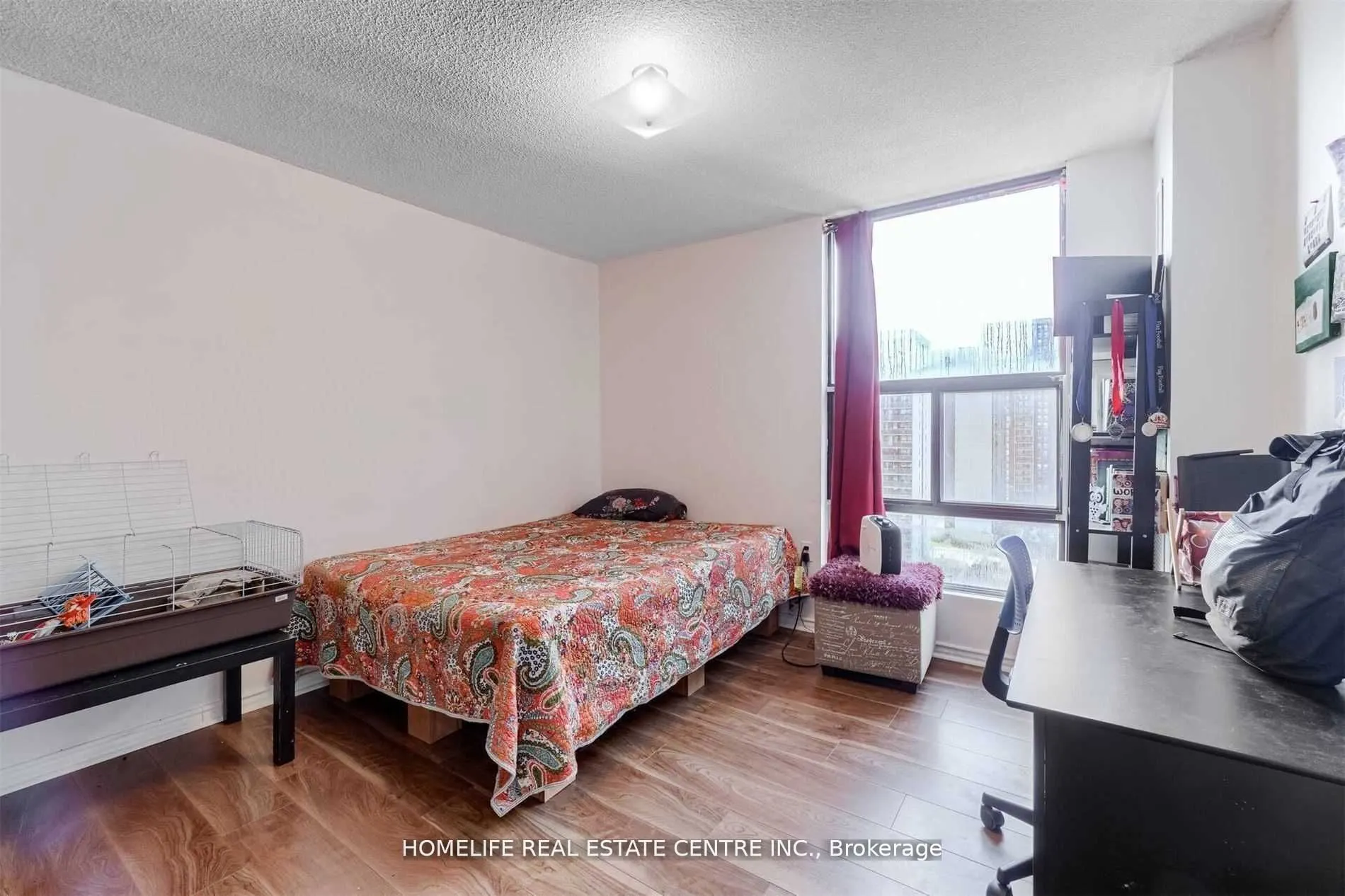 21 Knightsbridge Road, #1210