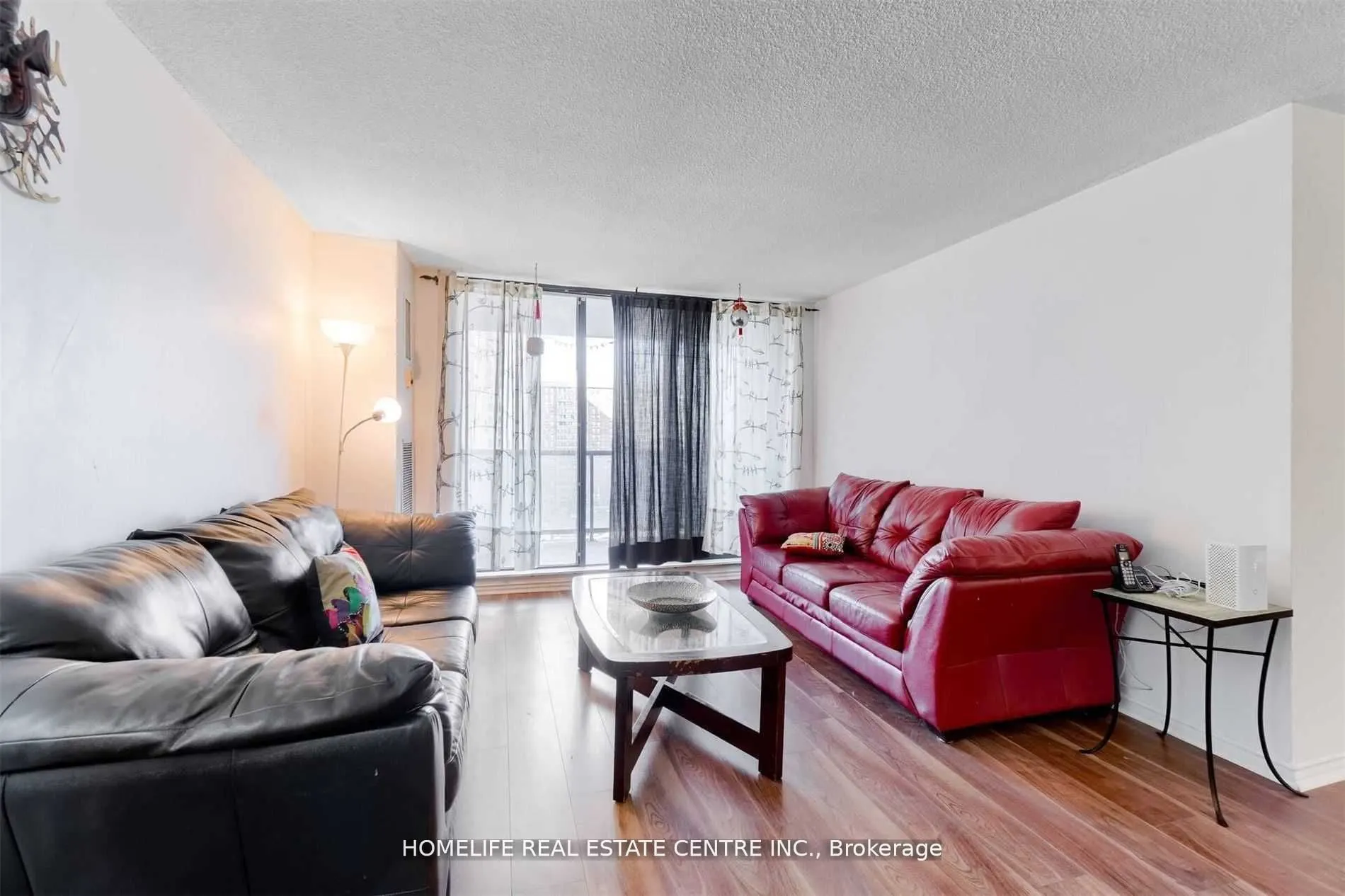 21 Knightsbridge Road, #1210