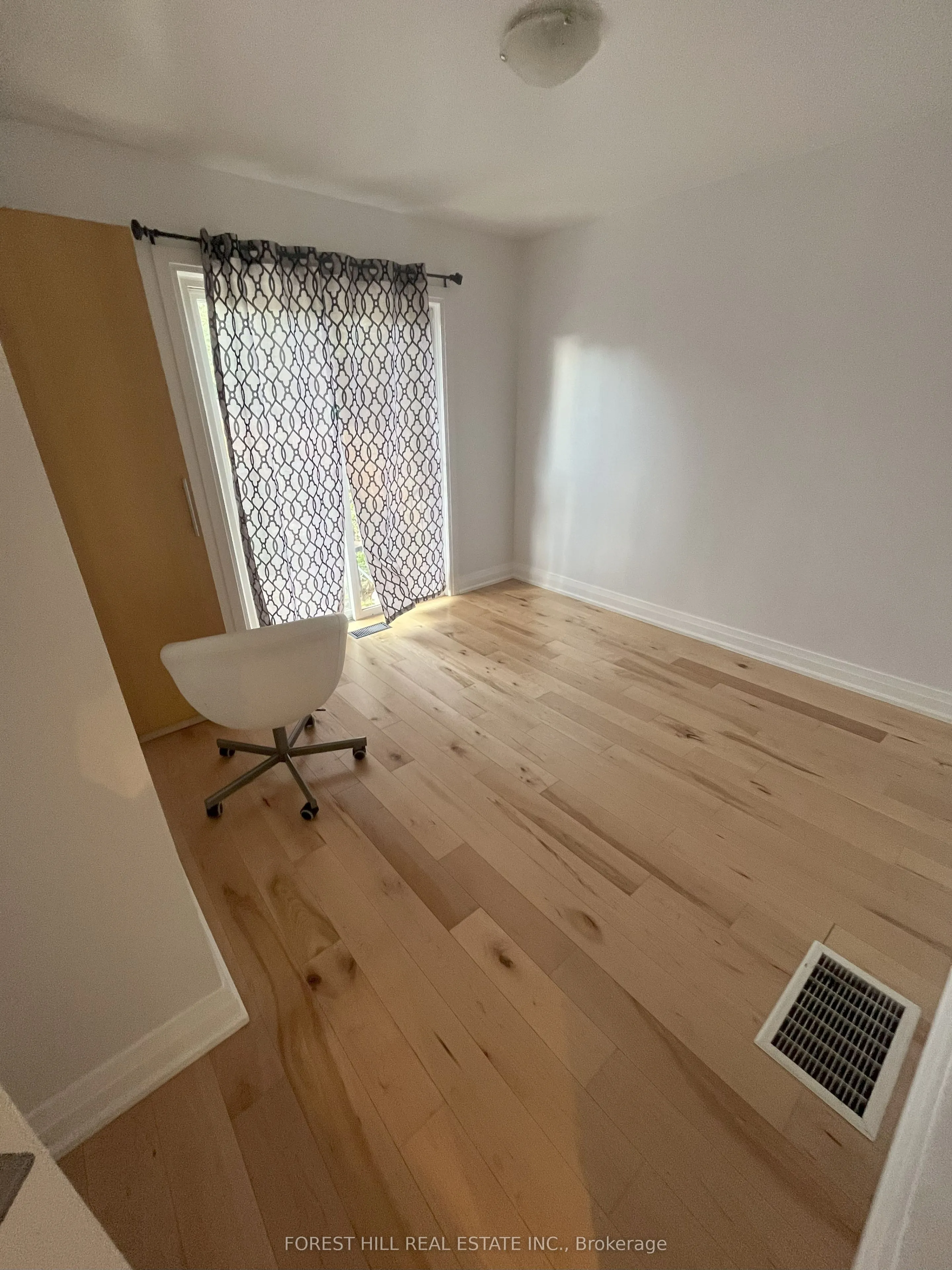 18 Fletcher Place