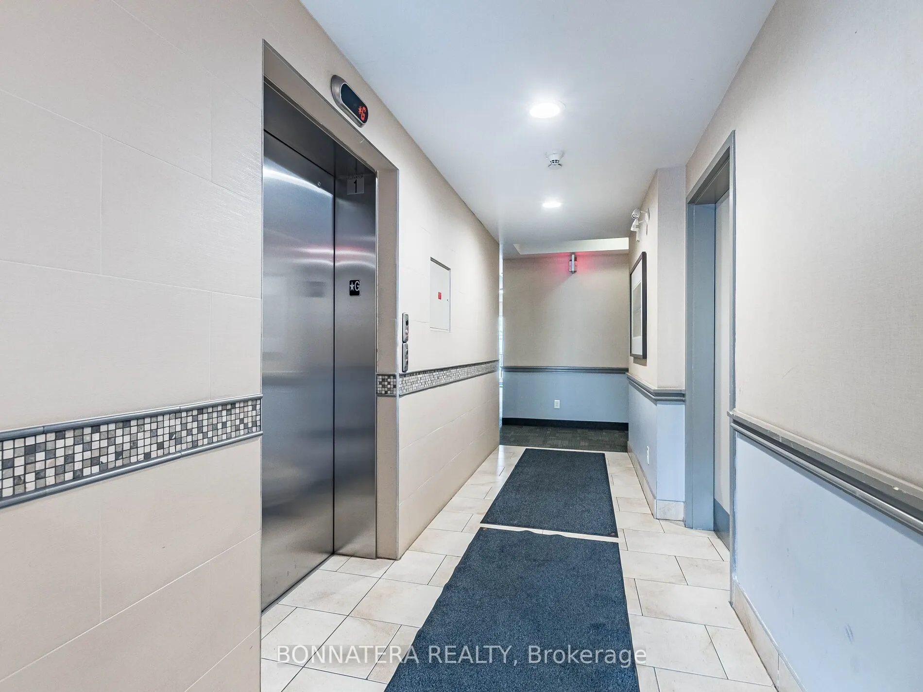 3075 Thomas Street, #407