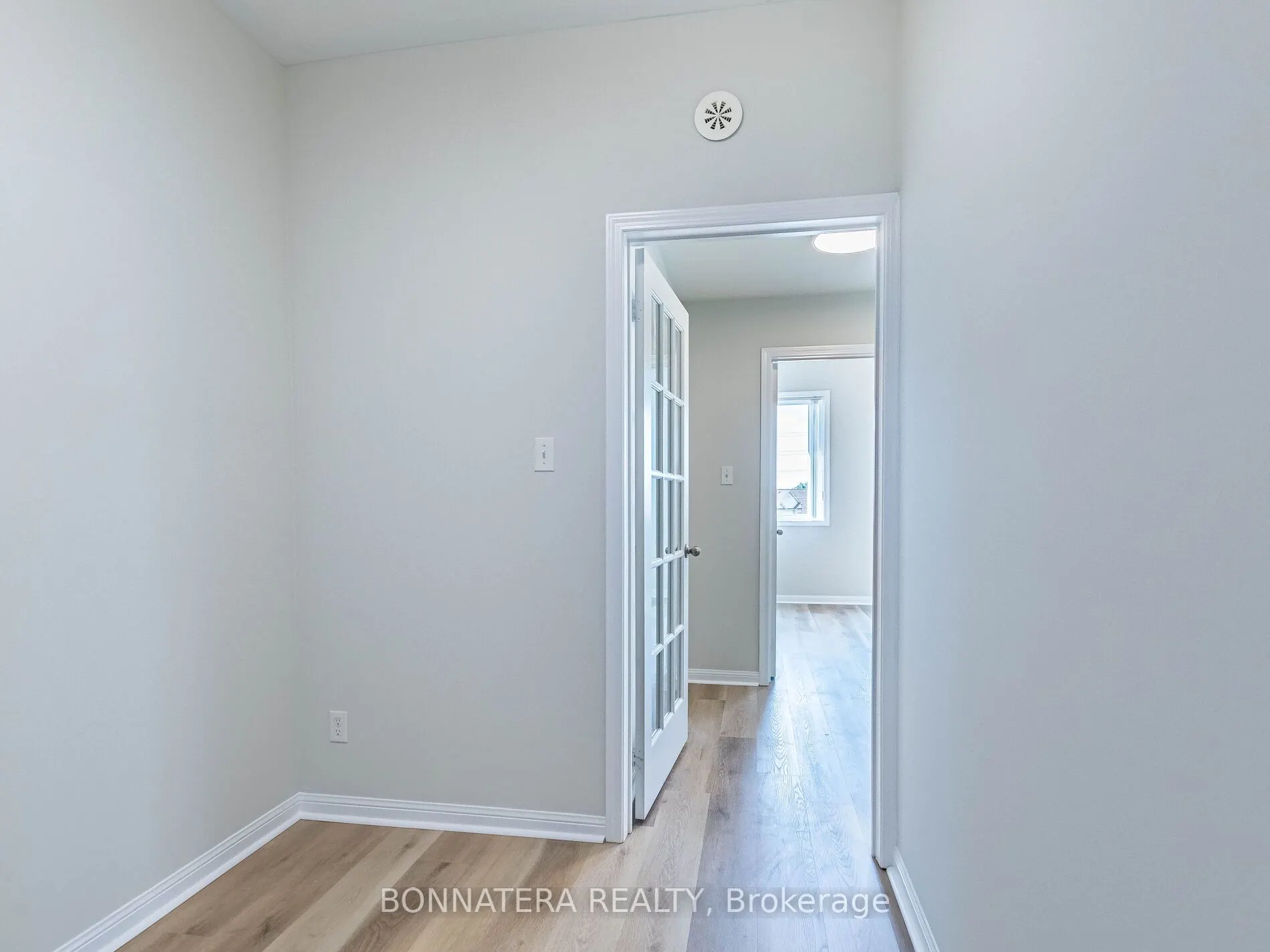 3075 Thomas Street, #407