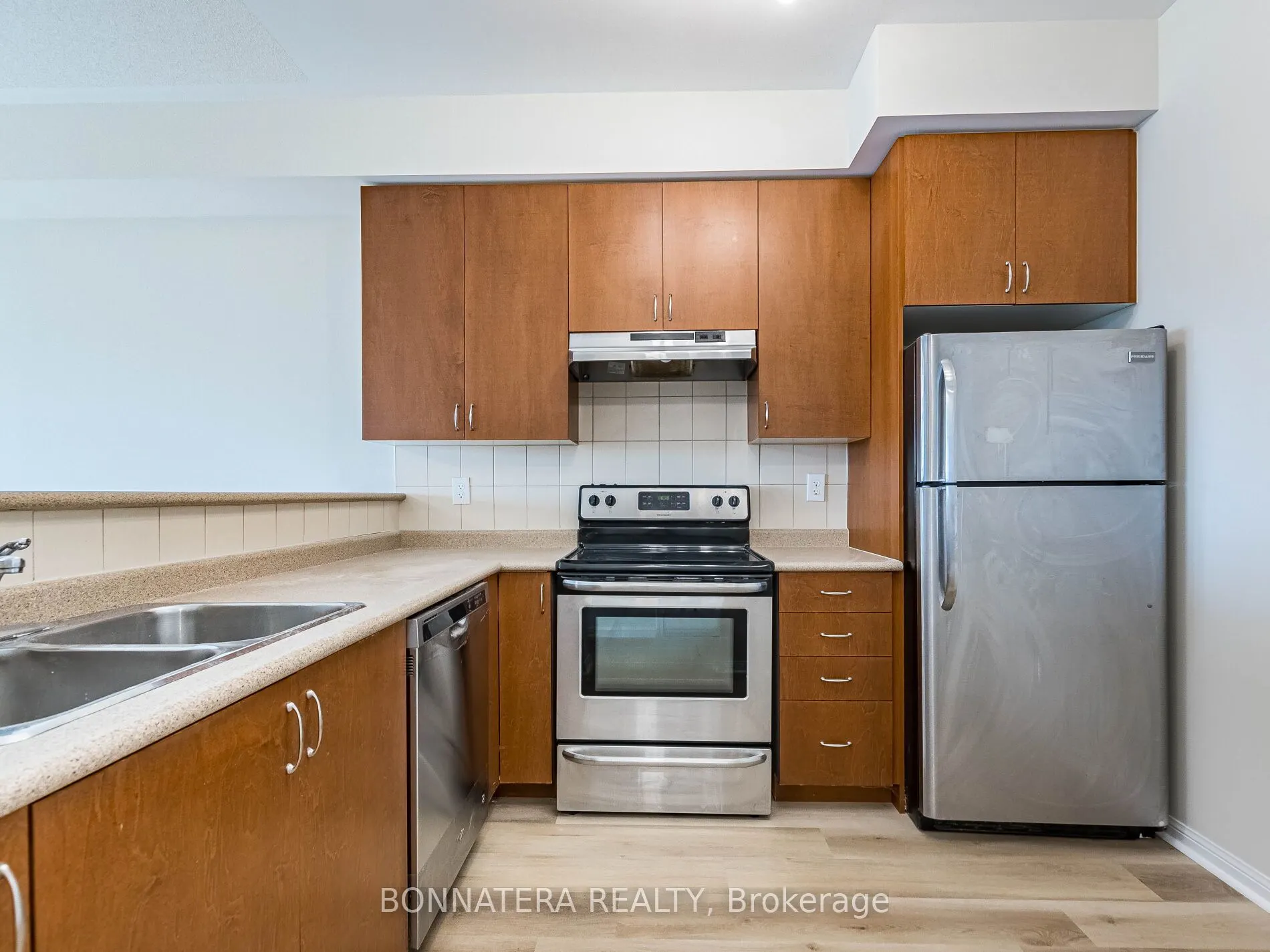 3075 Thomas Street, #407