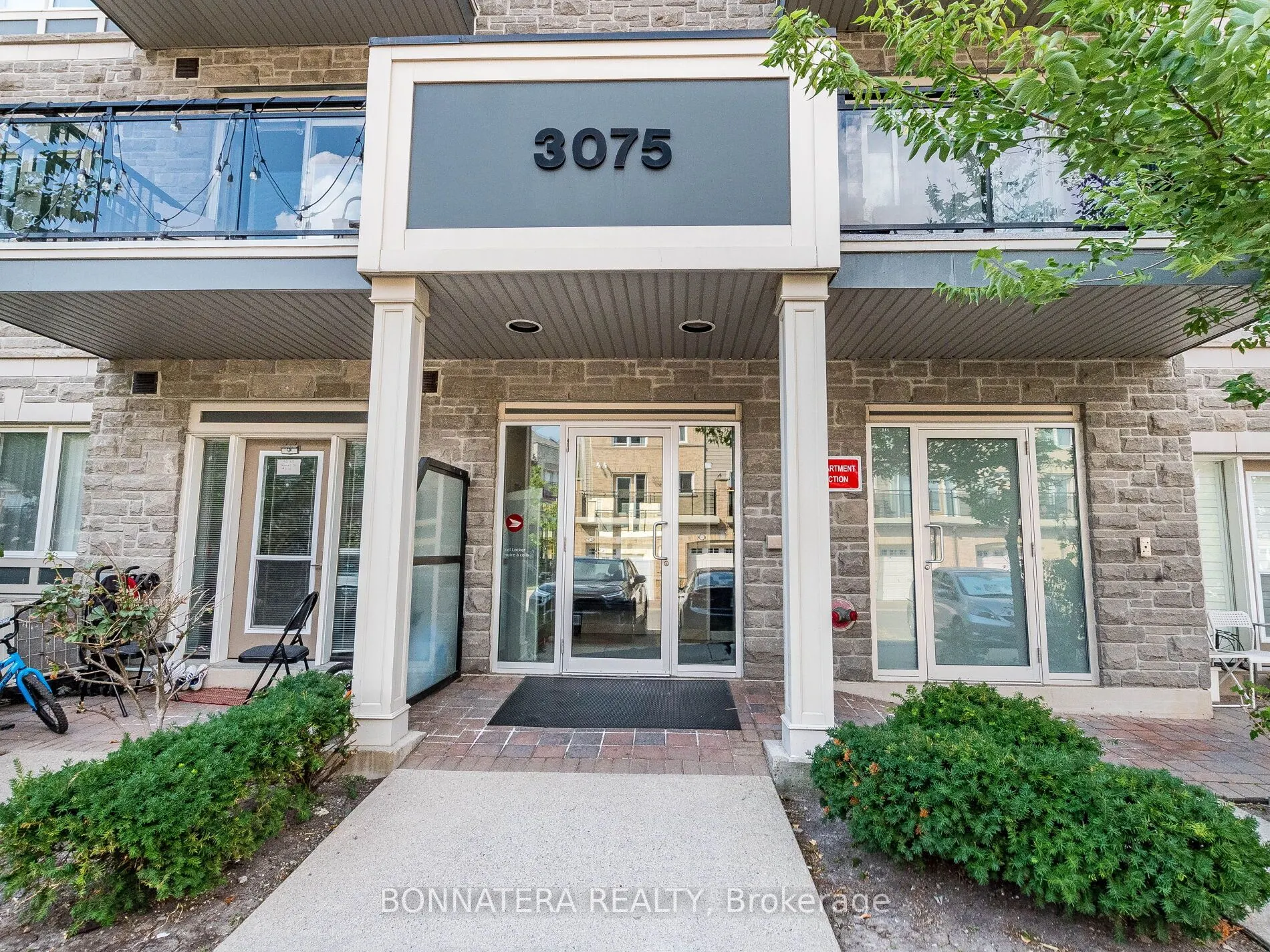 3075 Thomas Street, #407