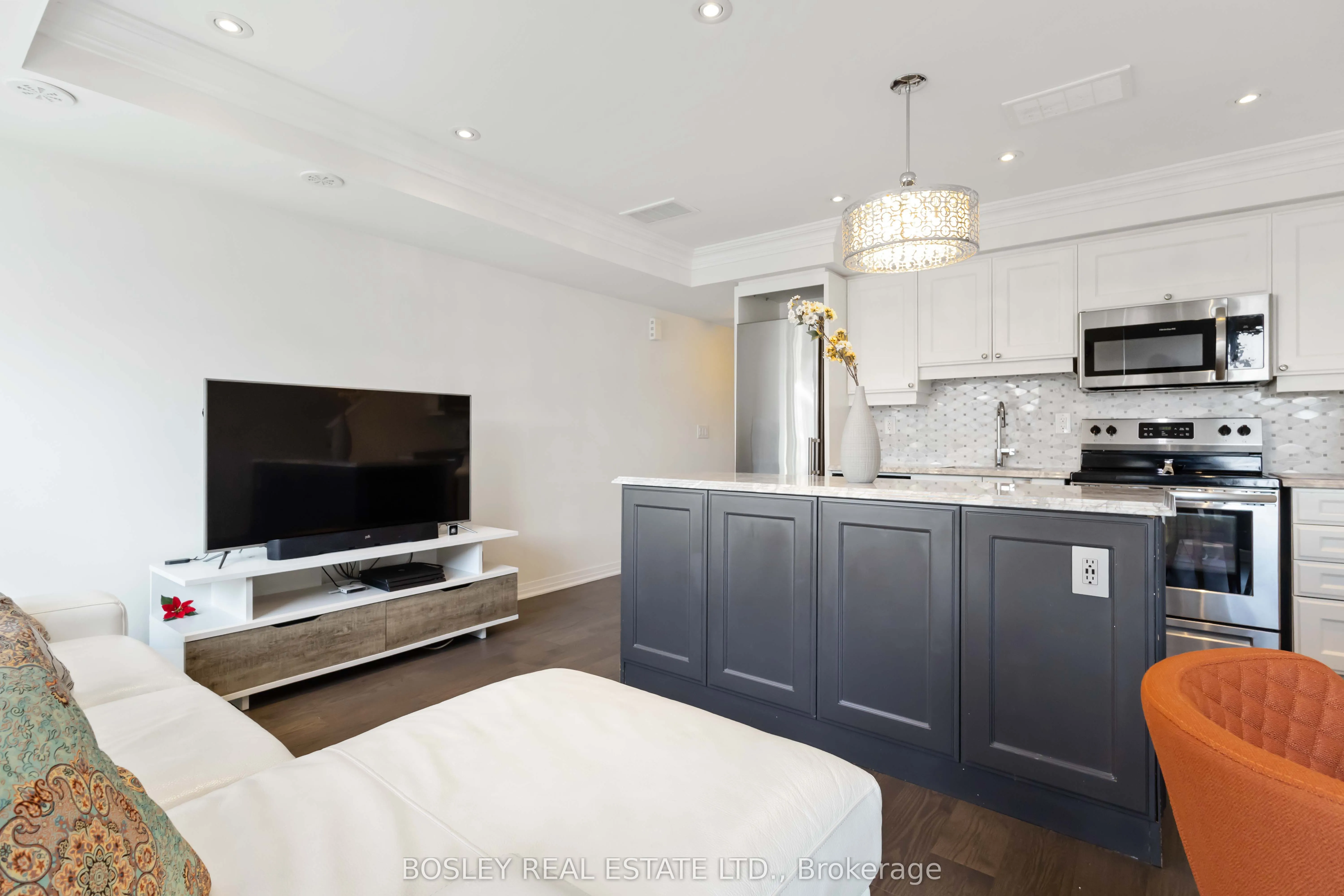 142 William Duncan Road, #16