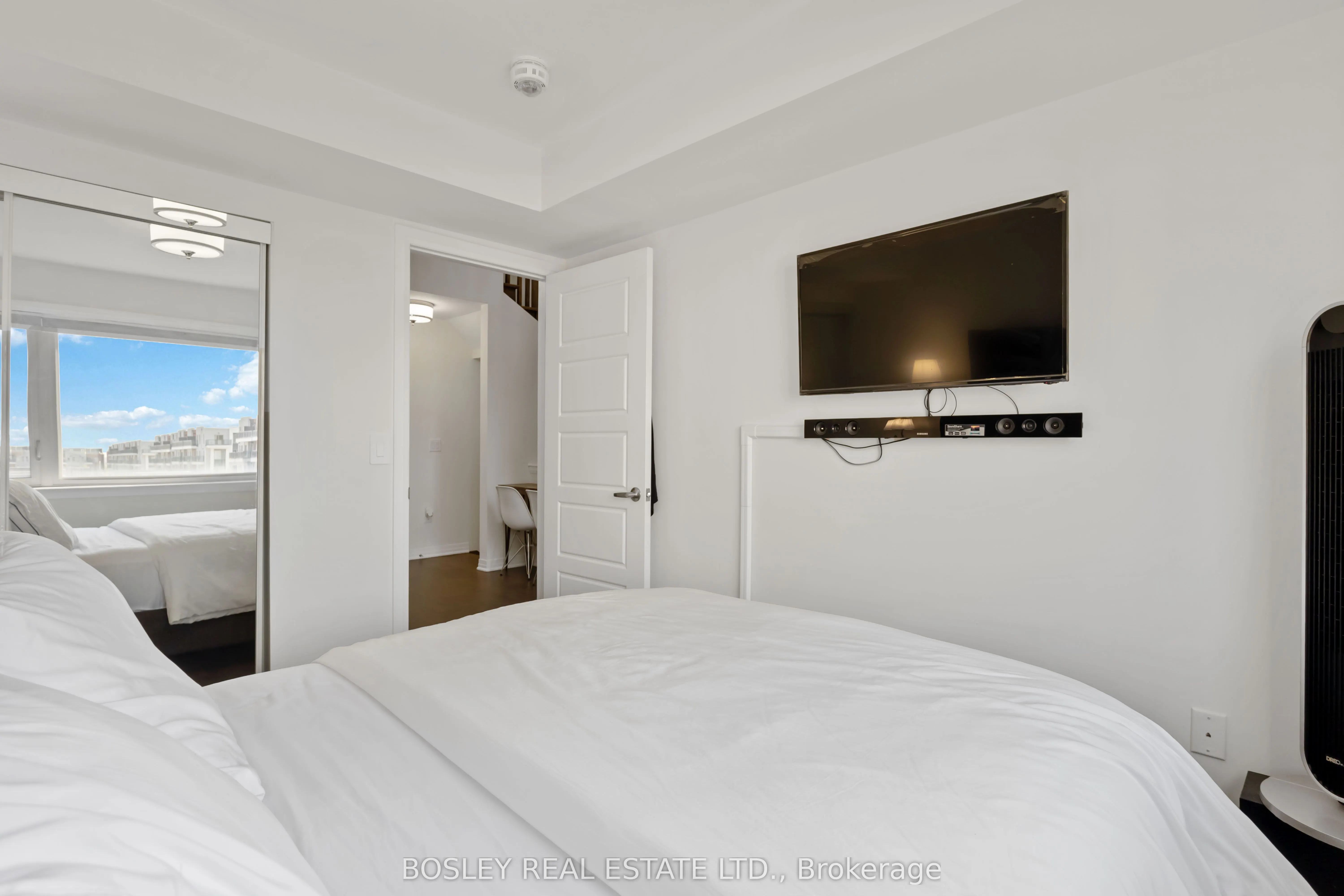 142 William Duncan Road, #16