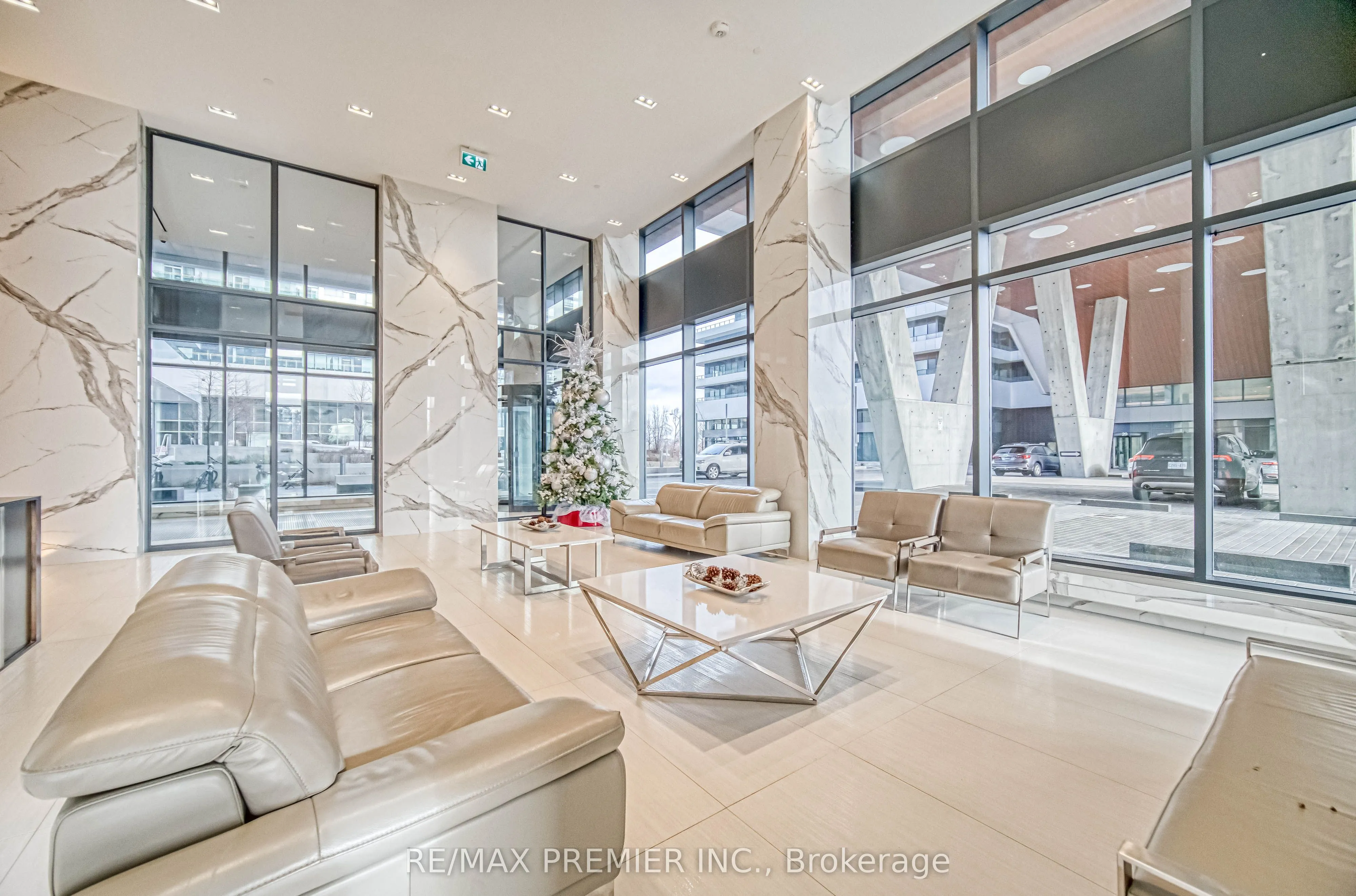 30 Shore Breeze Drive, #2712