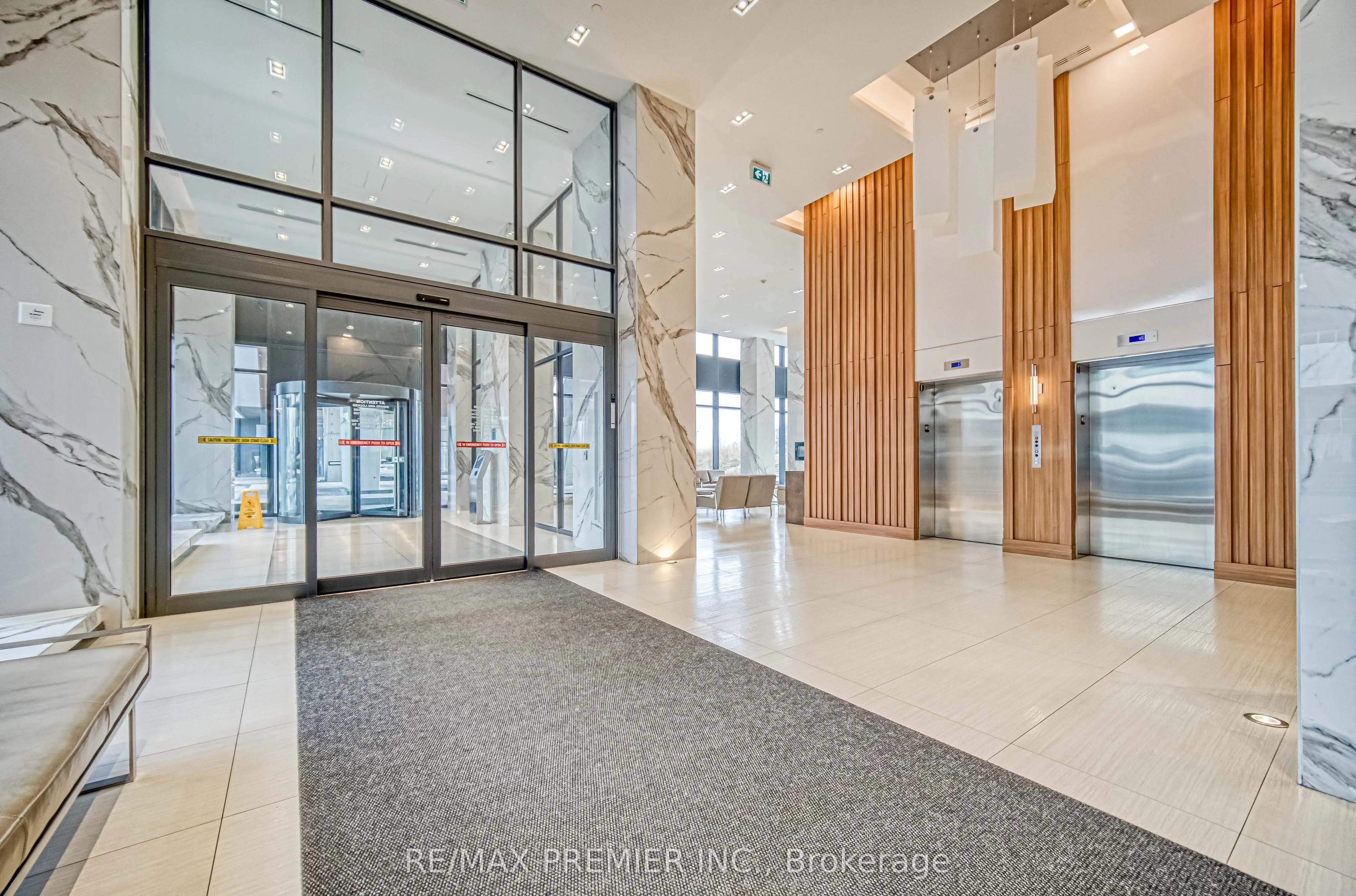 30 Shore Breeze Drive, #2712