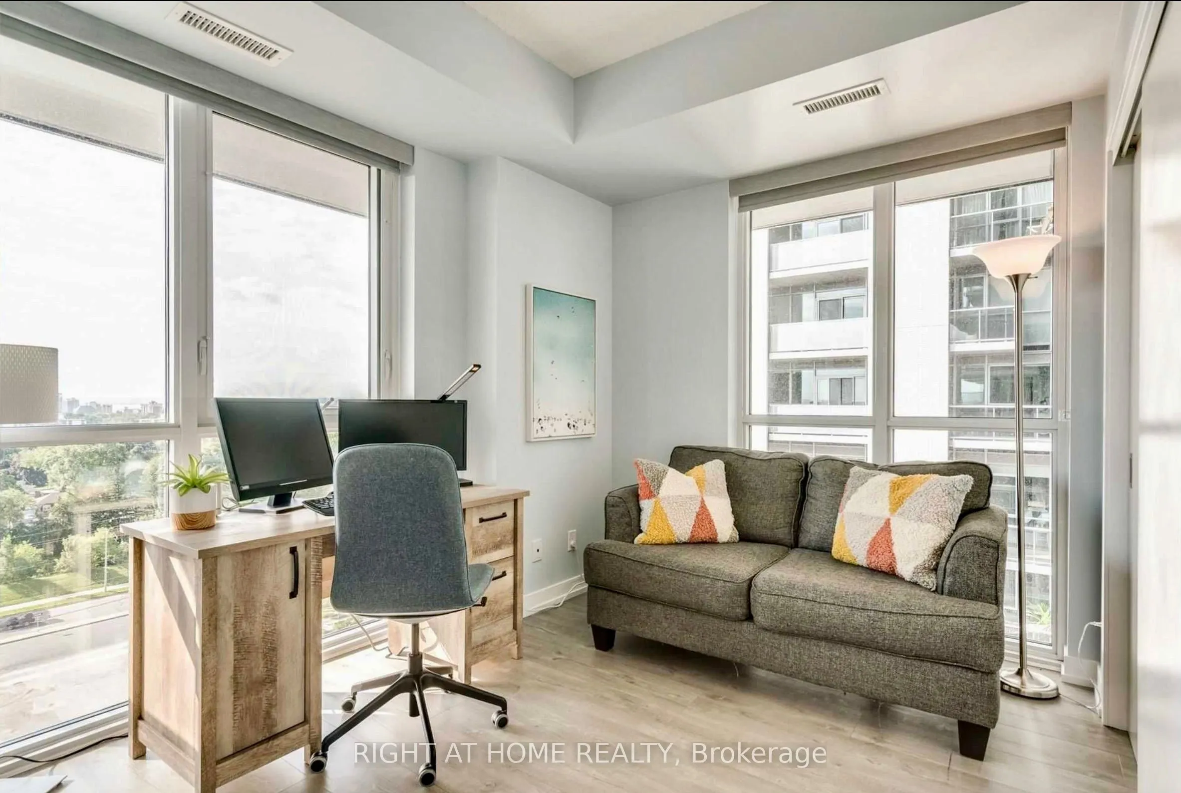 2093 Fairview Street, #1007